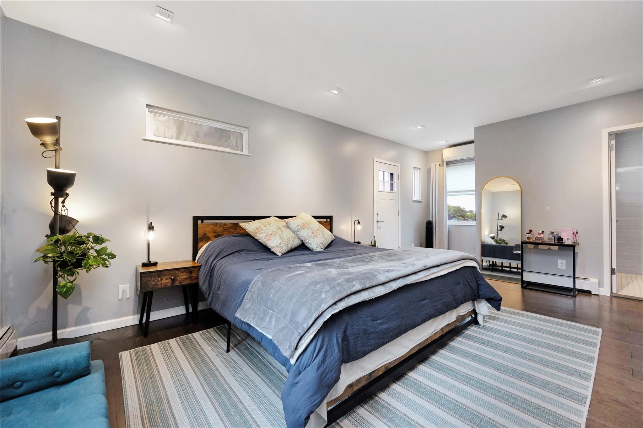 13915 Coolidge Avenue, Briarwood, NY 11435