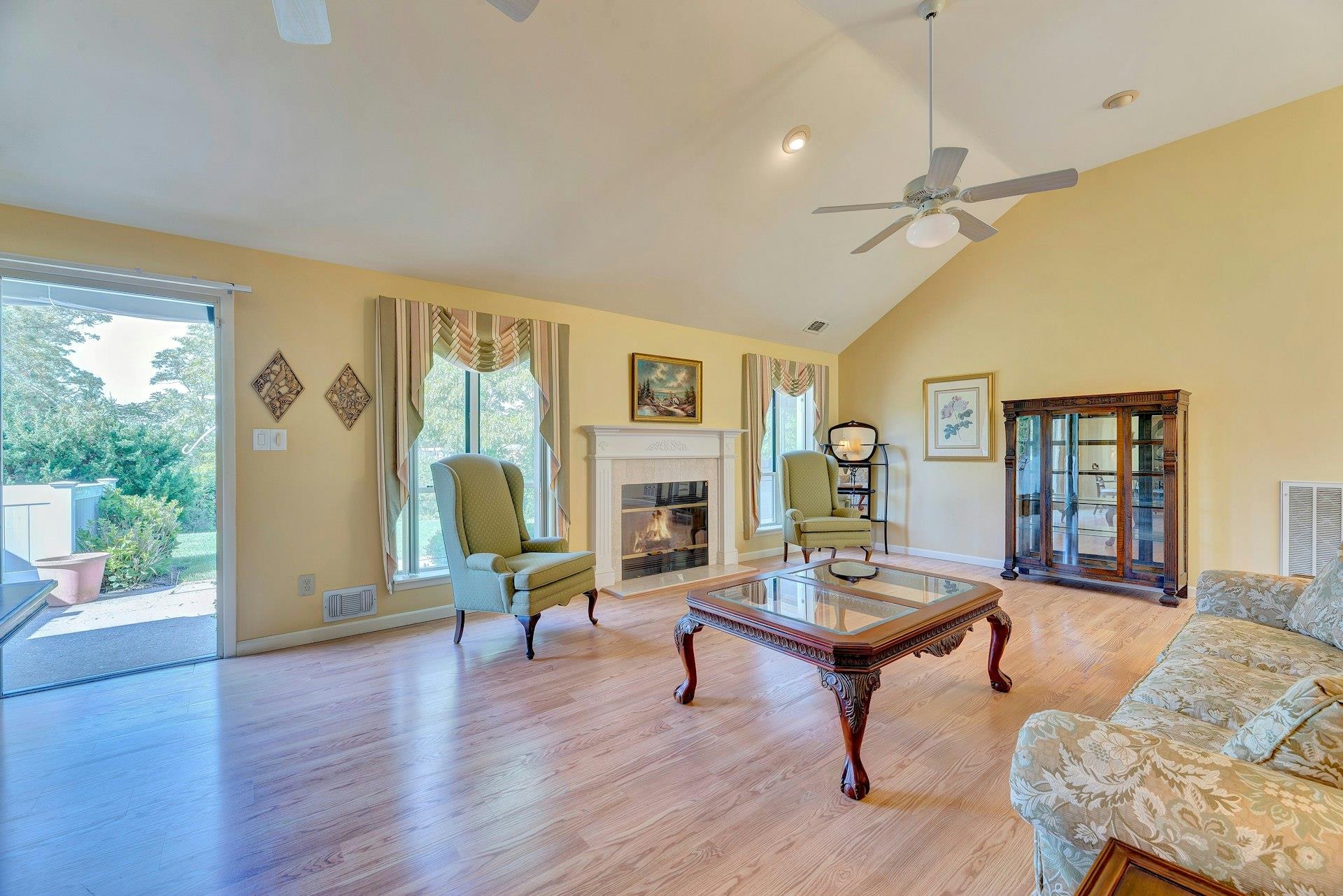 276 Dockside Court, Moriches, NY 11955