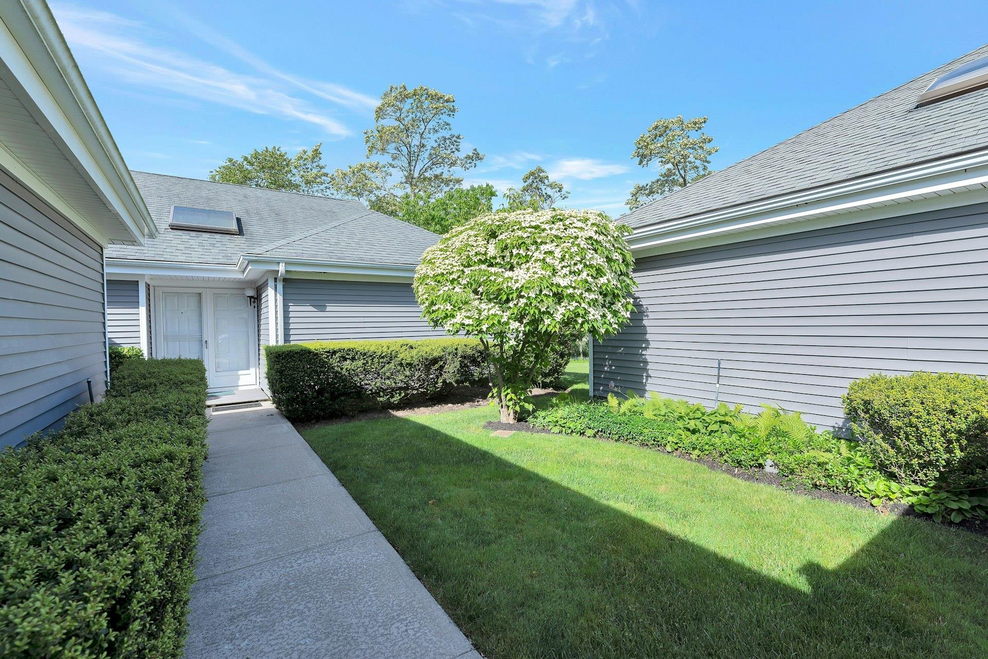 276 Dockside Court, Moriches, NY 11955