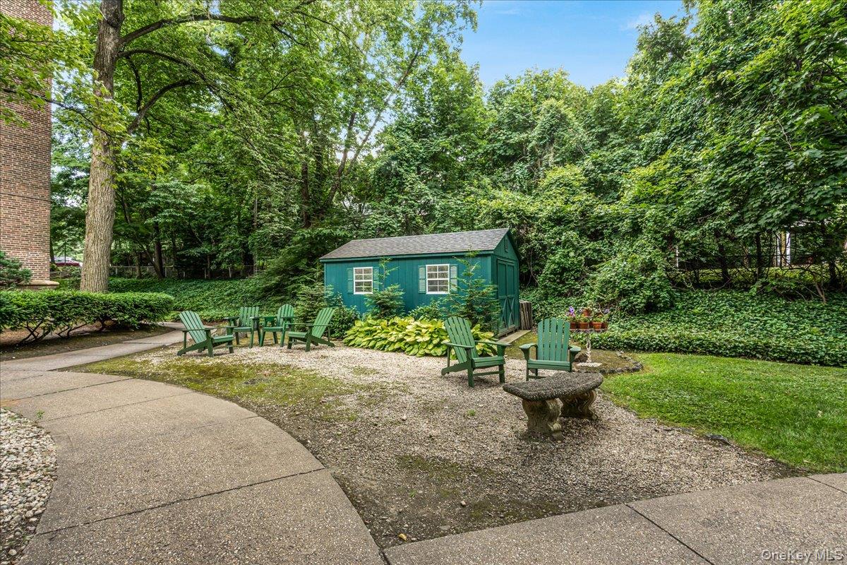 160 Middle Neck Road # 5A, Great Neck, NY 11021