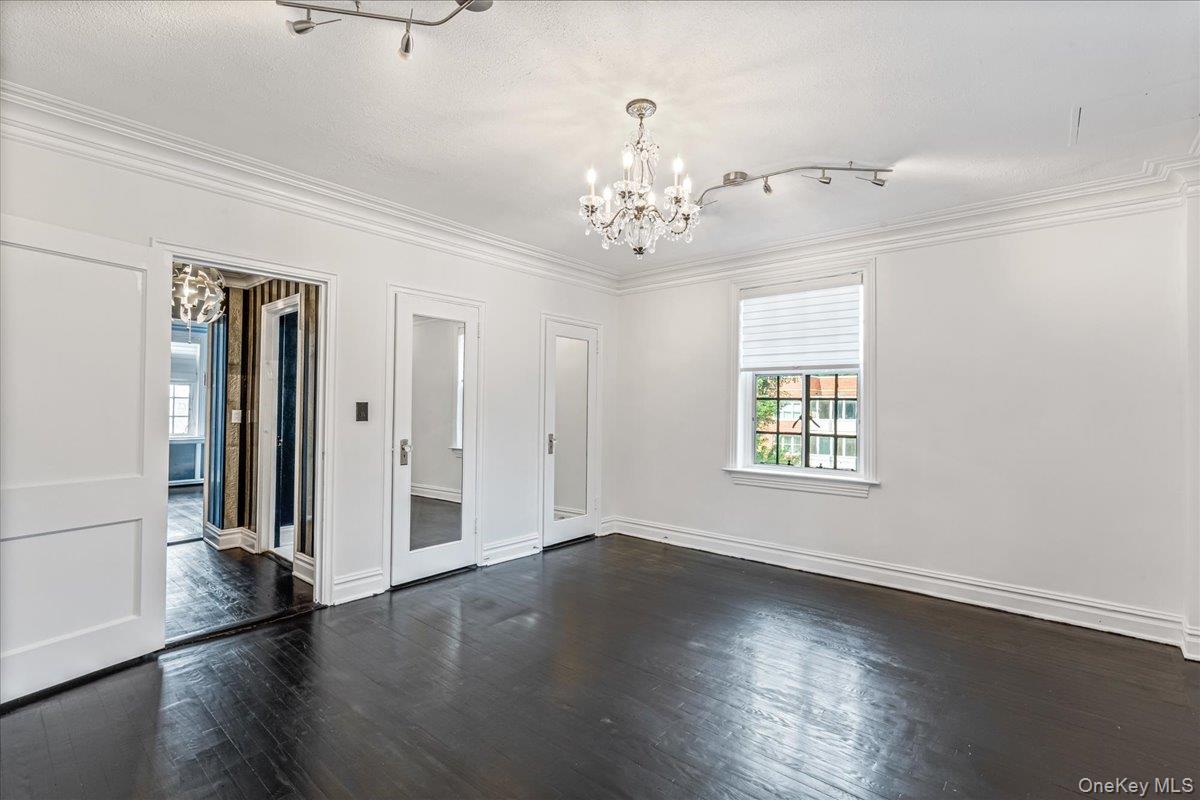 160 Middle Neck Road # 5A, Great Neck, NY 11021