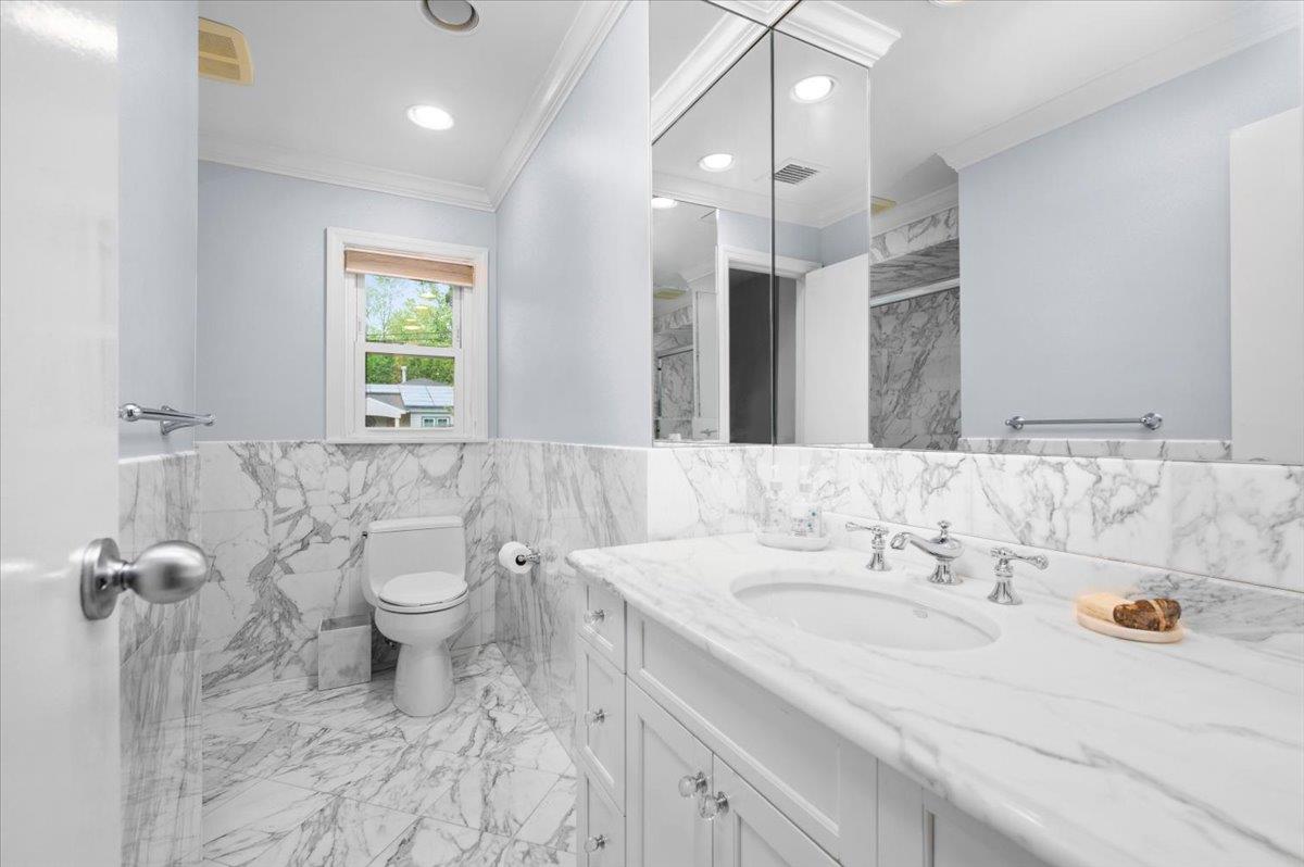 71 Harlan Drive, New Rochelle, NY 10804