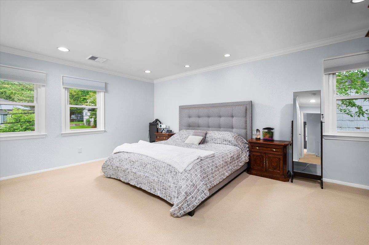 71 Harlan Drive, New Rochelle, NY 10804