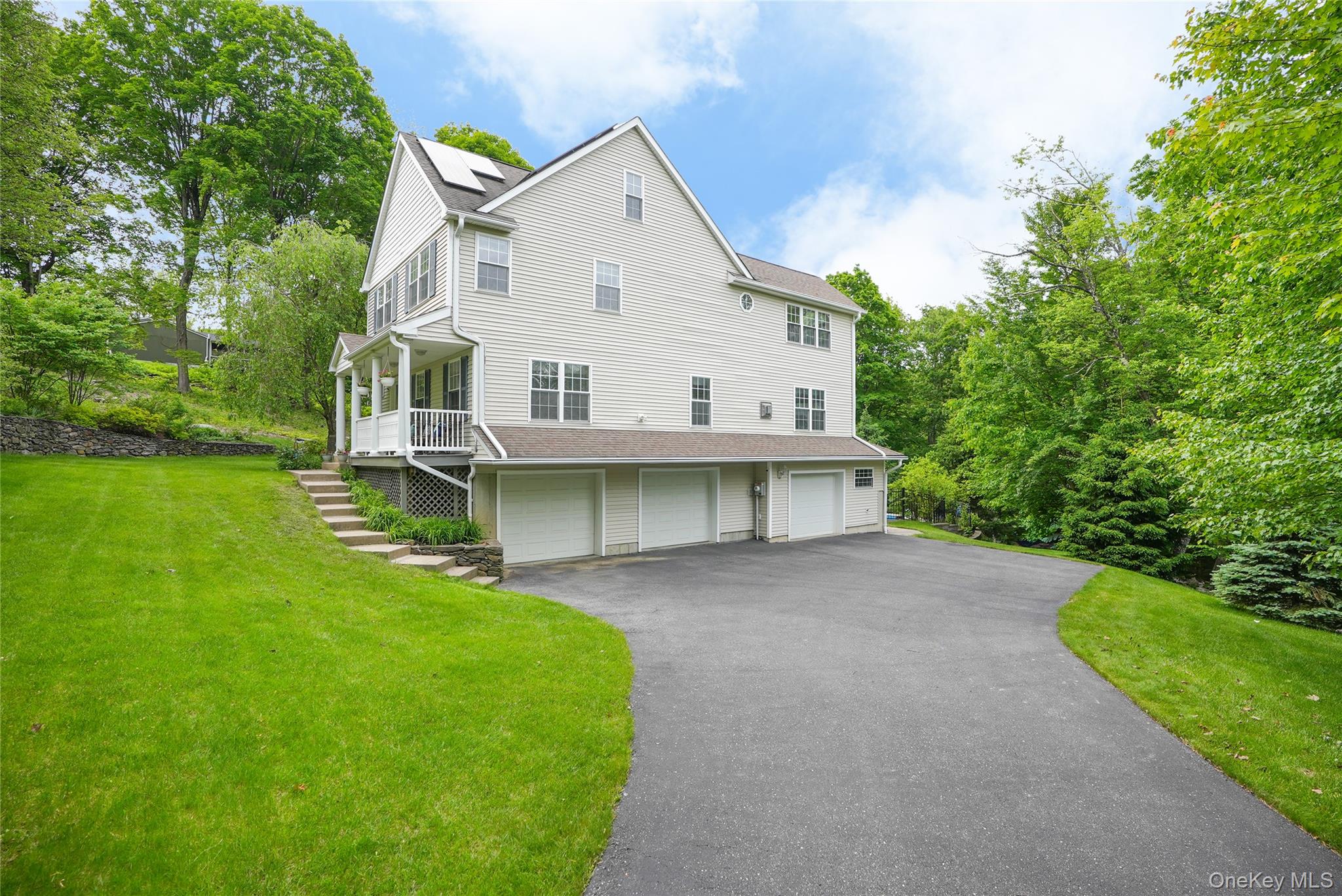 27 Millstream Court, Pawling, NY 12564