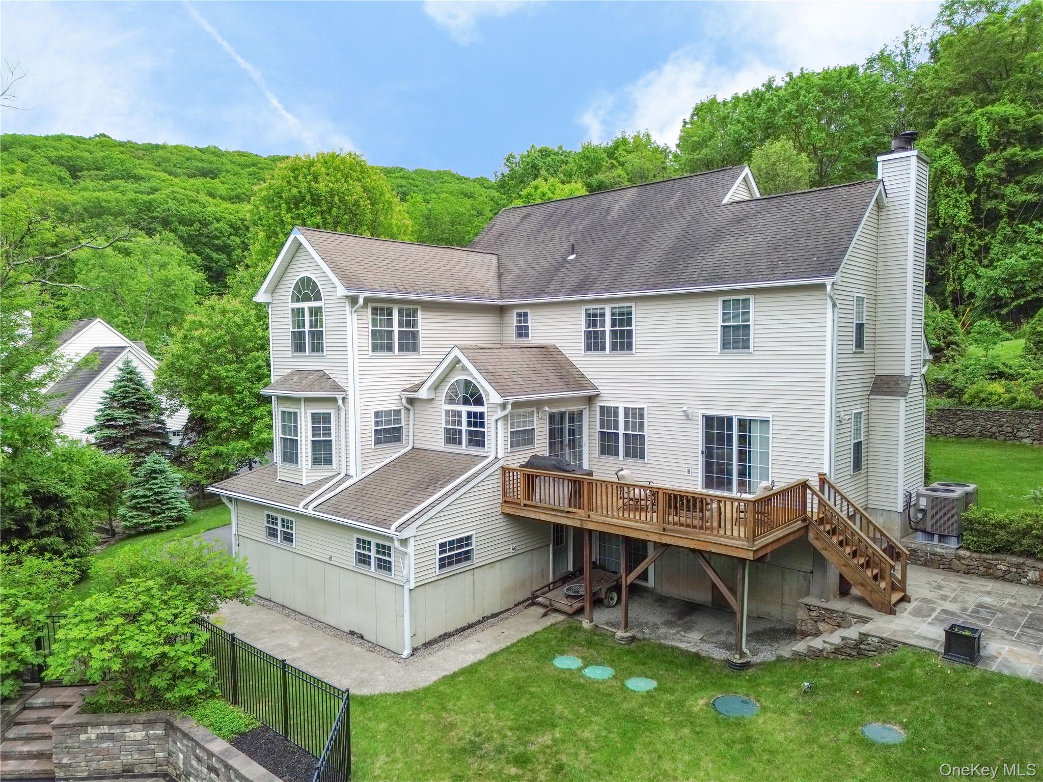 27 Millstream Court, Pawling, NY 12564