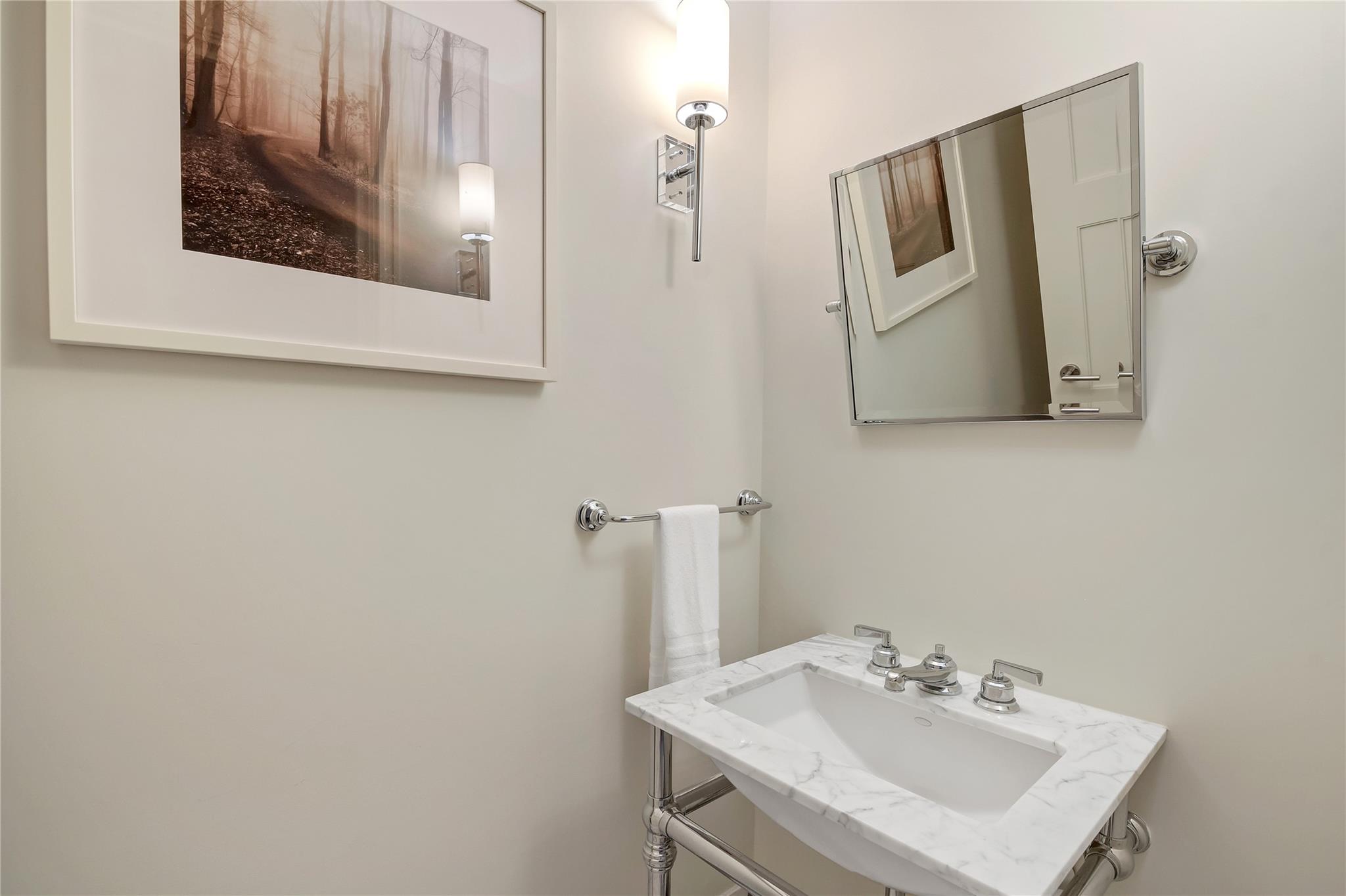 1 Renaissance Square # 8E, White Plains, NY 10601