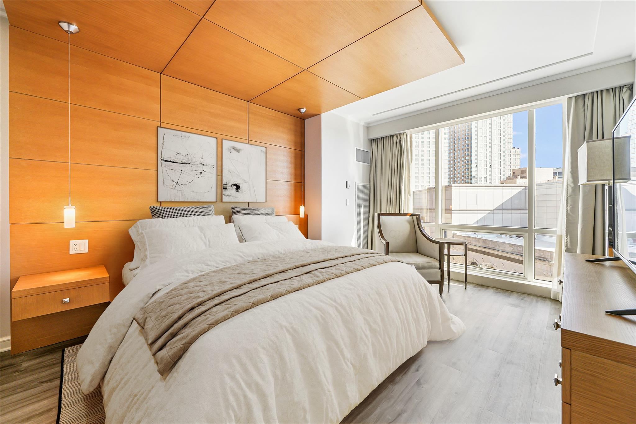 1 Renaissance Square # 8E, White Plains, NY 10601