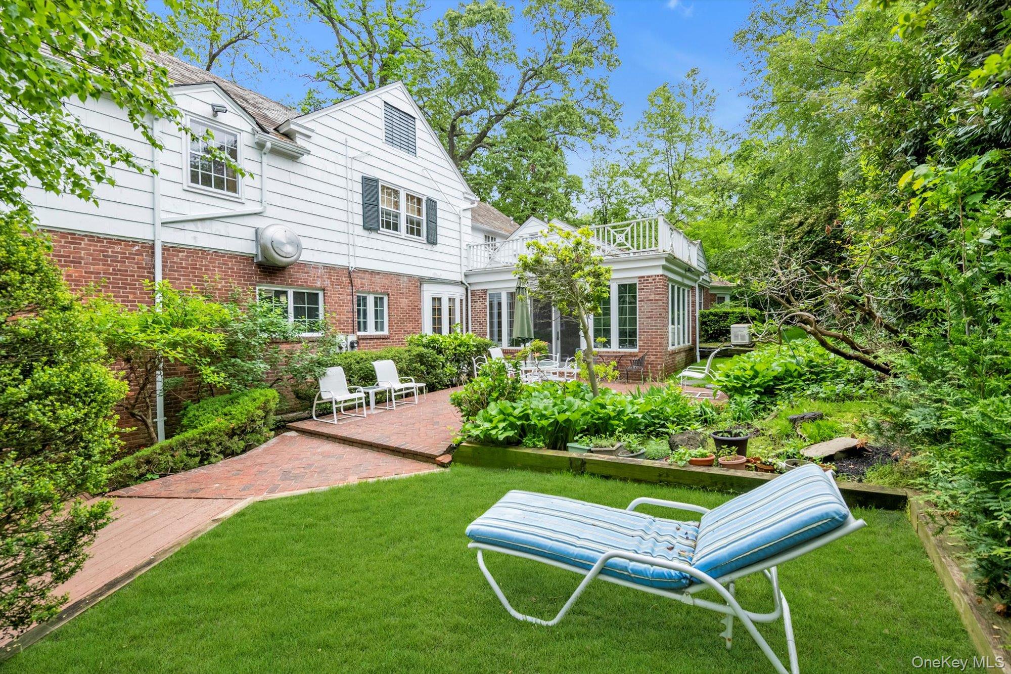 111 Clent Road, Great Neck, NY 11021