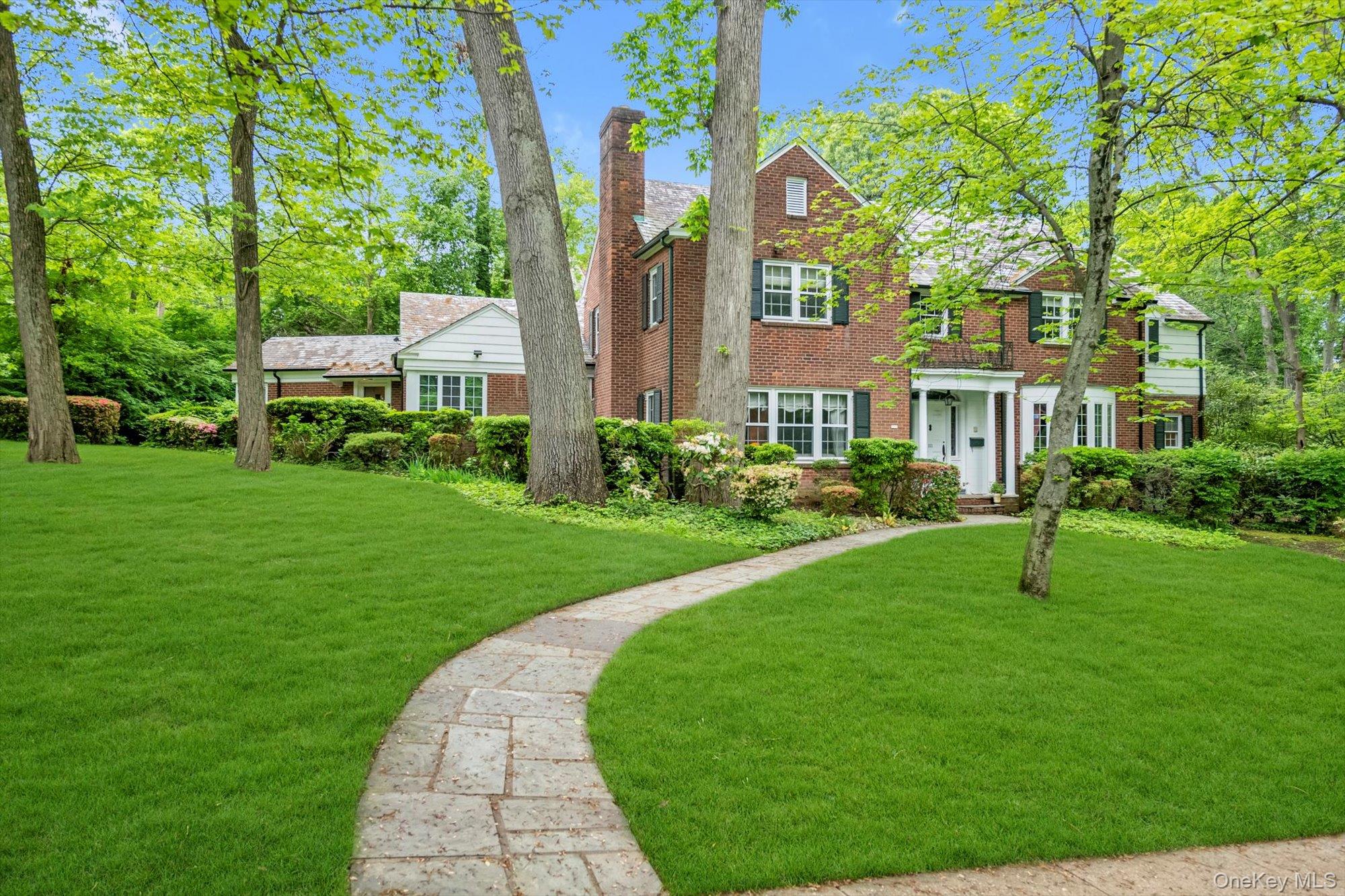 111 Clent Road, Great Neck, NY 11021