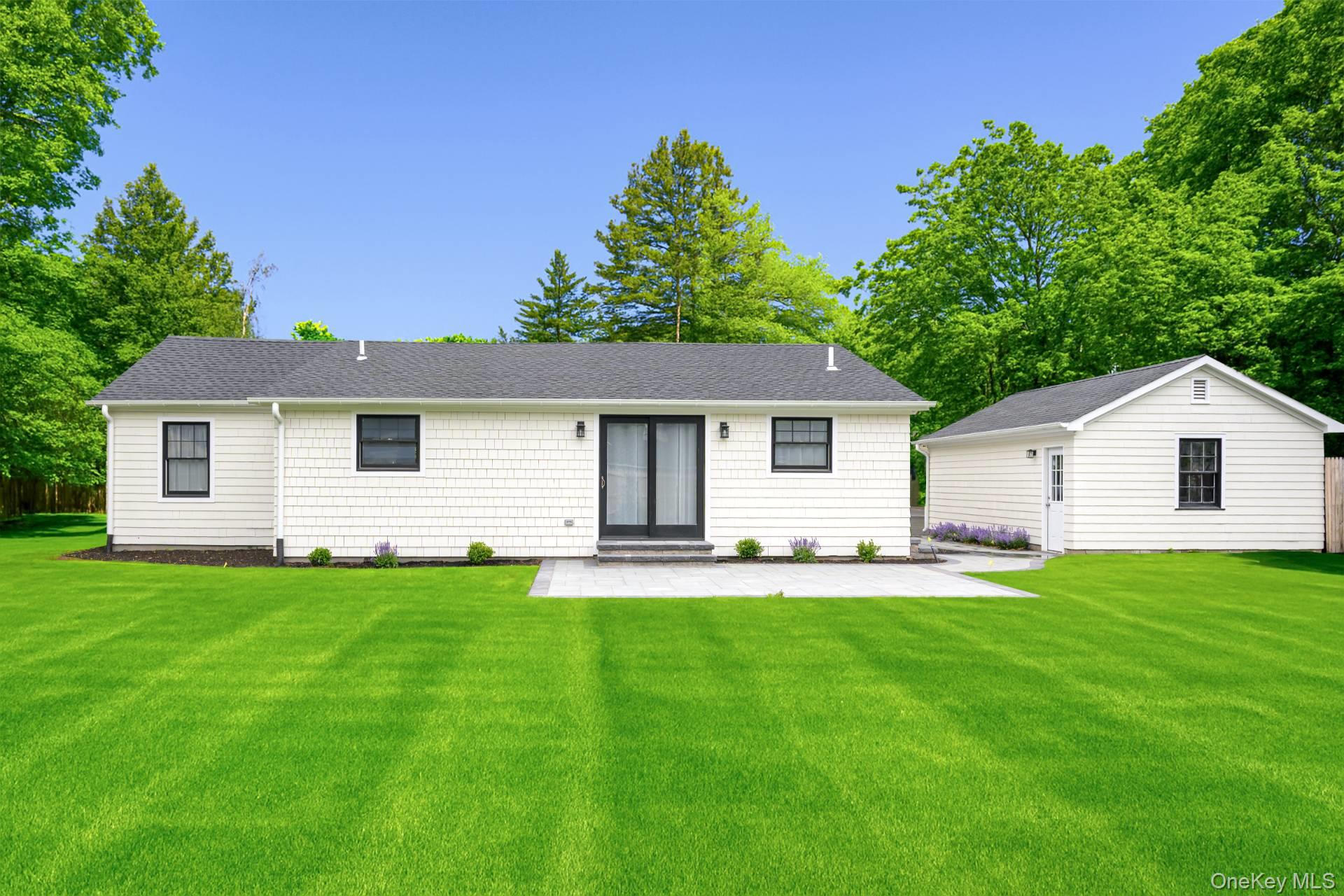 5 Argyle Road, East Quogue, NY 11942