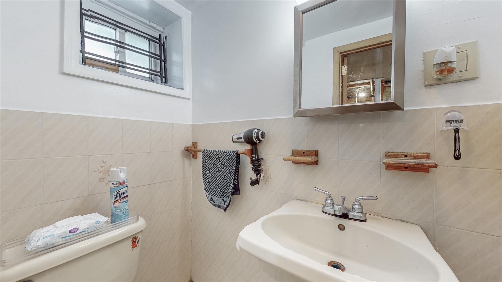 68-37 Kessel Street, Forest Hills, NY 11375