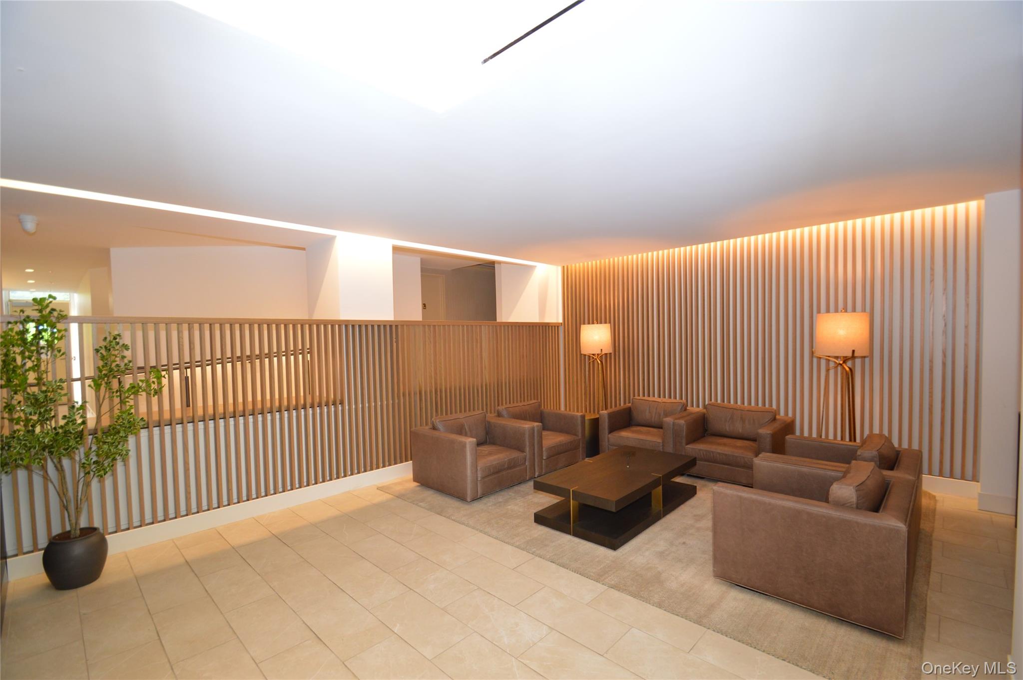 70-25 Yellowstone Boulevard # 10Z, Forest Hills, NY 11375