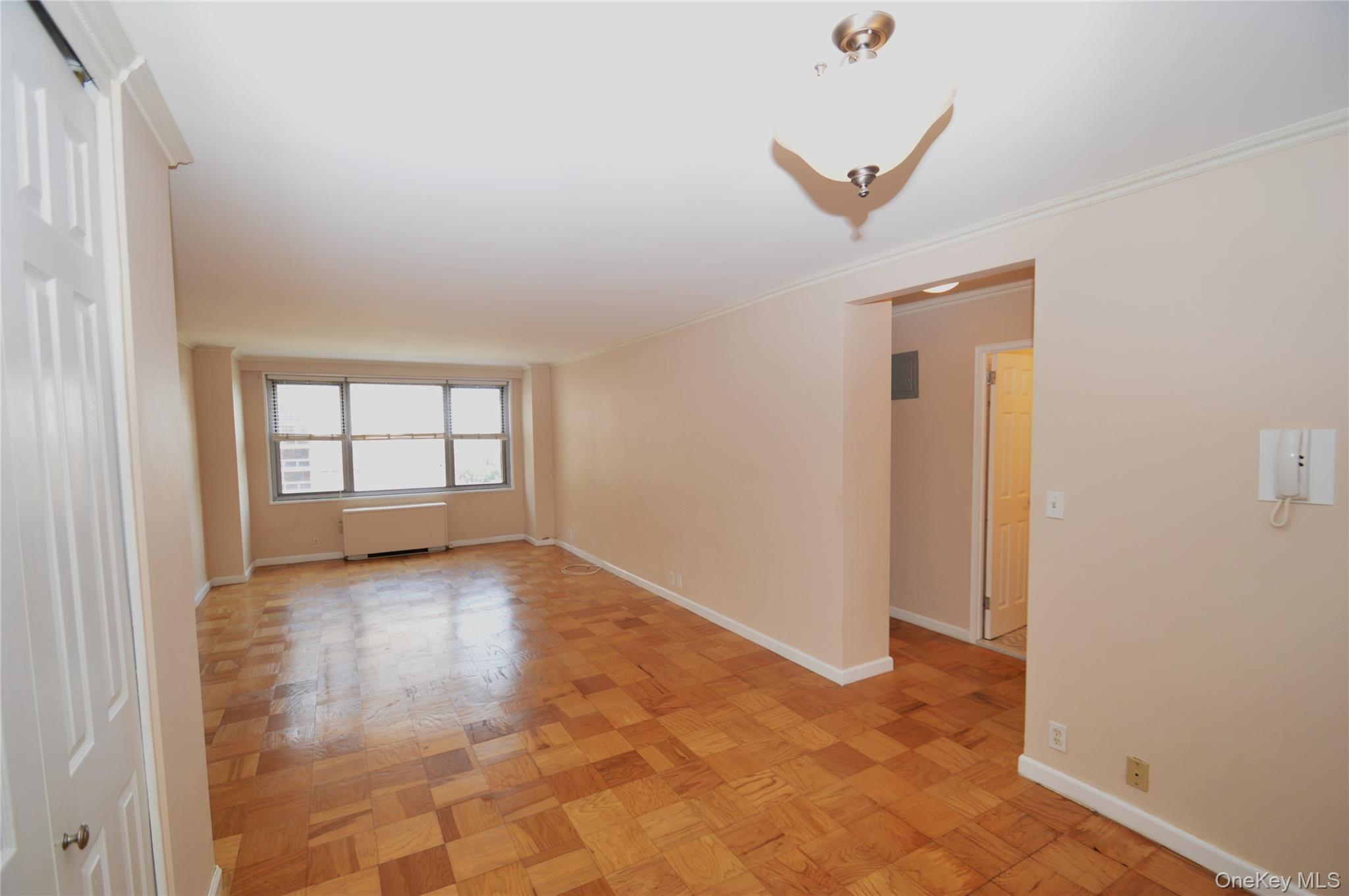 70-25 Yellowstone Boulevard # 10Z, Forest Hills, NY 11375