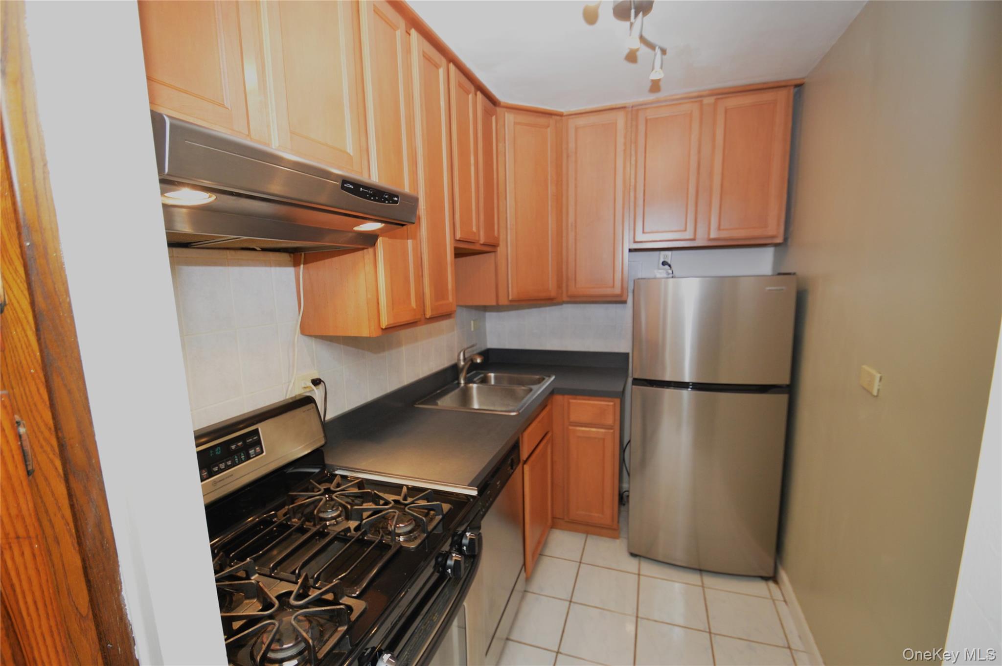 70-25 Yellowstone Boulevard # 10Z, Forest Hills, NY 11375