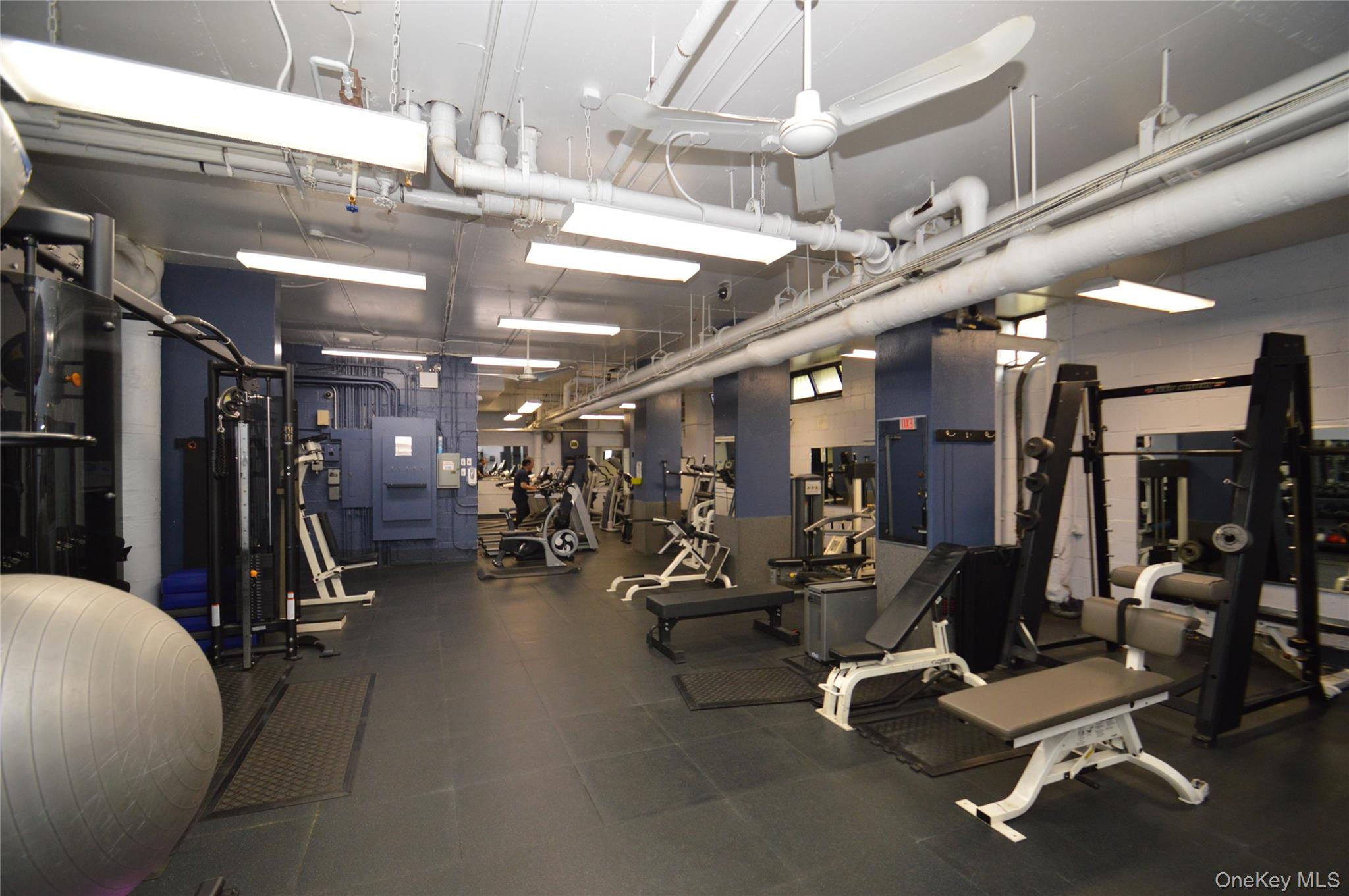 70-25 Yellowstone Boulevard # 10Z, Forest Hills, NY 11375