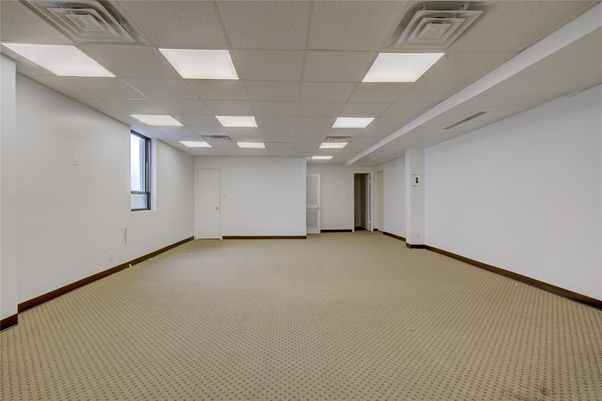 100 W Park Avenue # 204, Long Beach, NY 11561