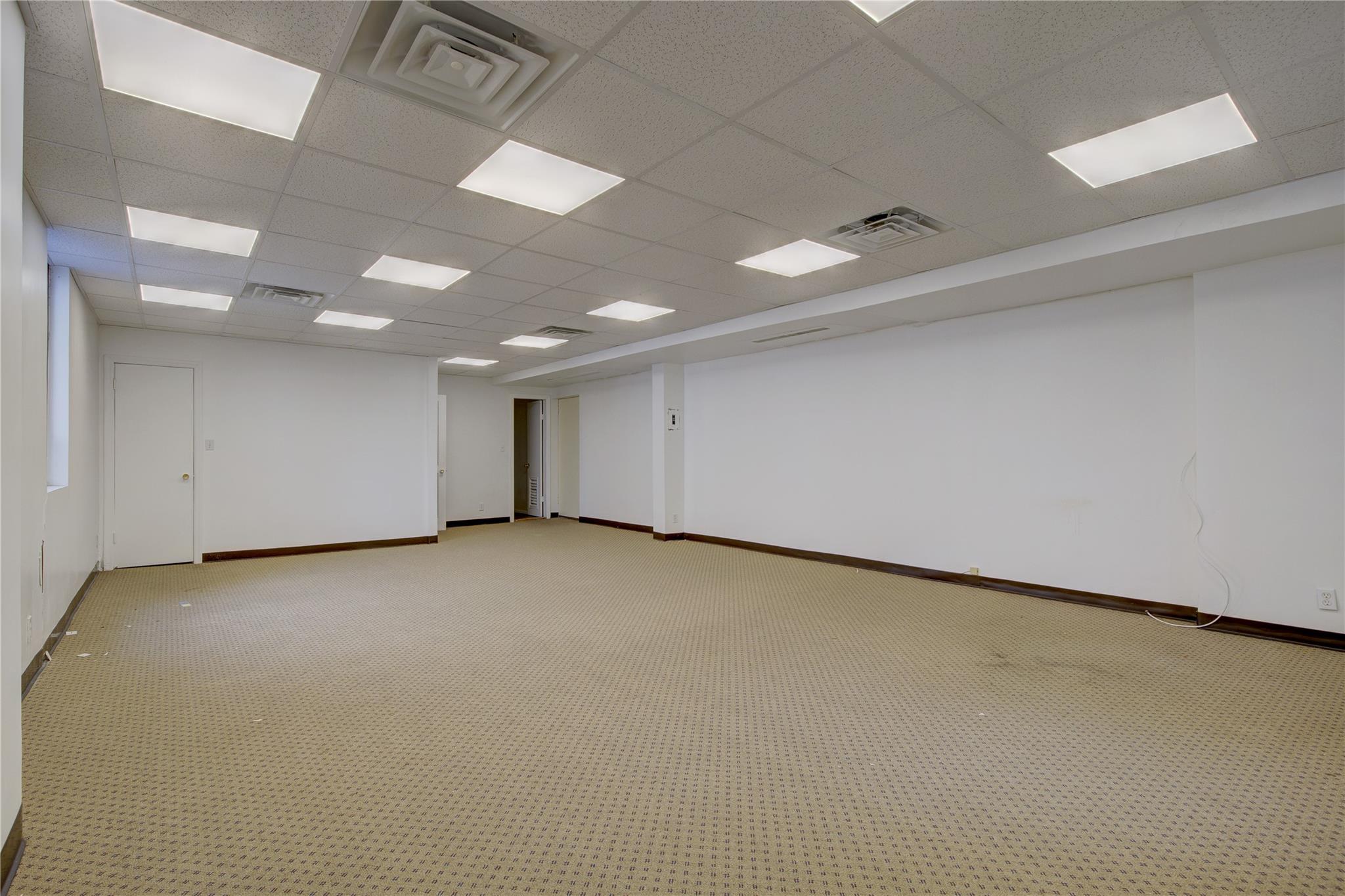 100 W Park Avenue # 204, Long Beach, NY 11561