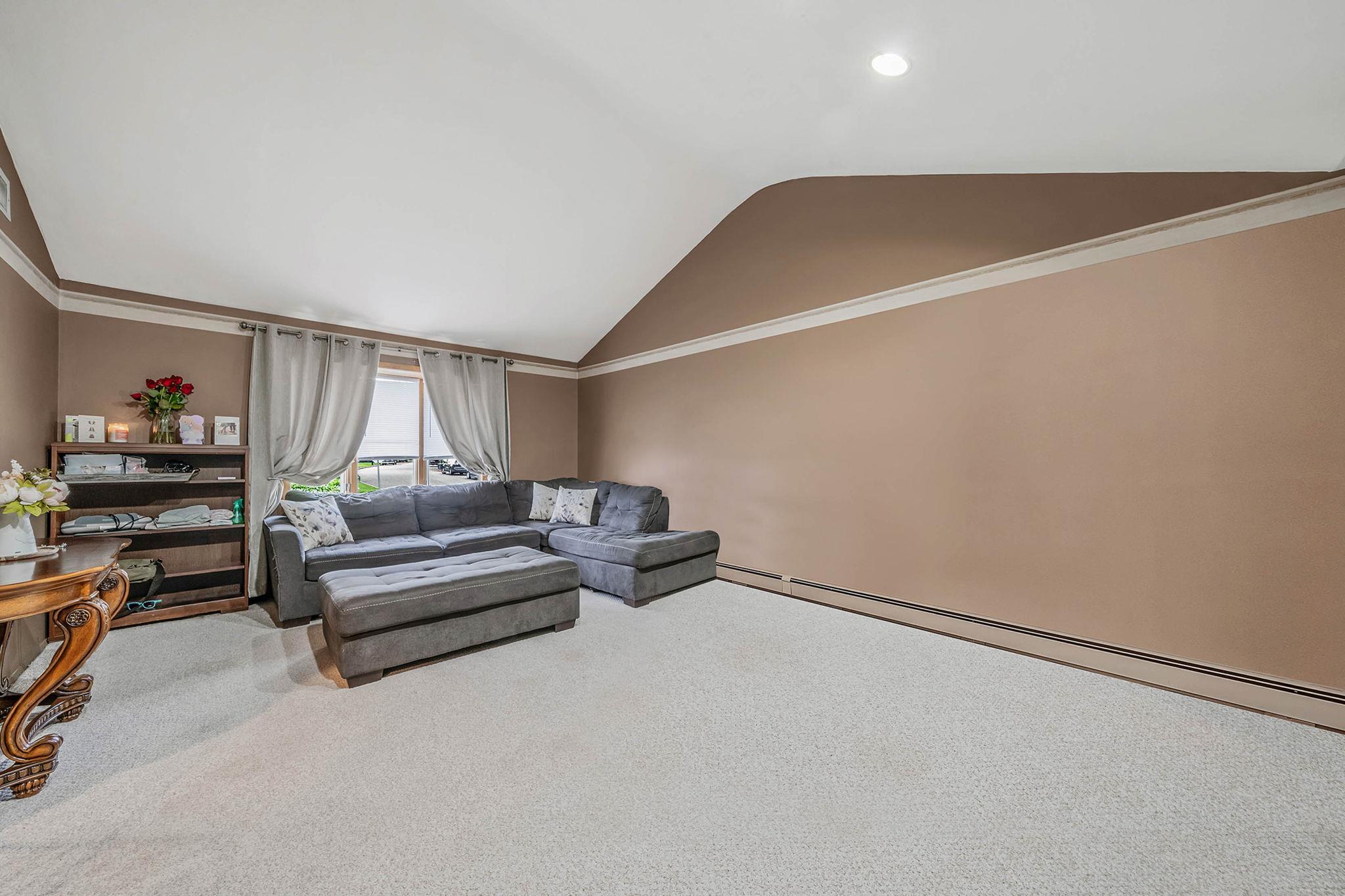 25 Biscayne Drive, Selden, NY 11784