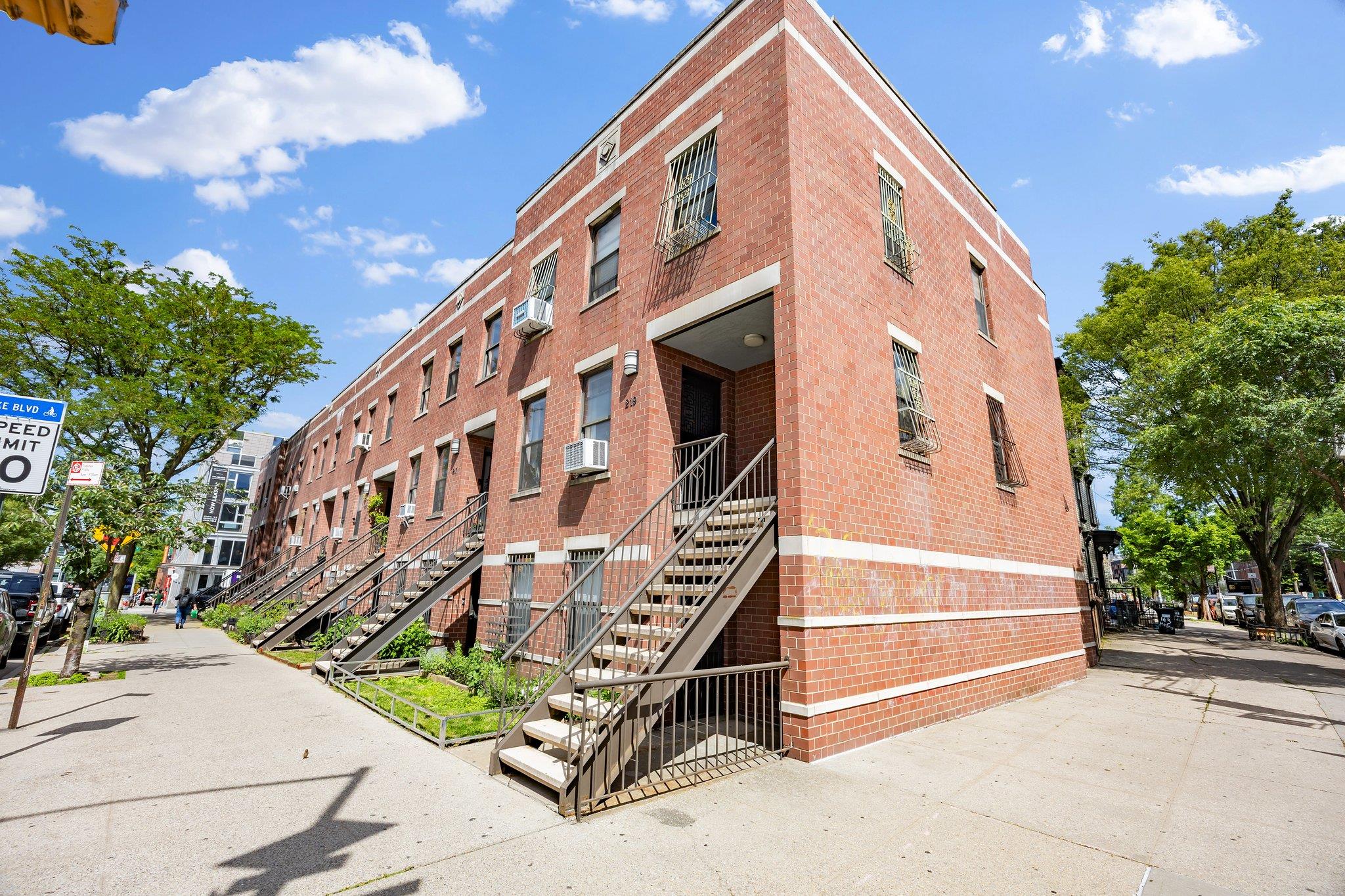 219 Berry Street # 2, Brooklyn, NY 11249