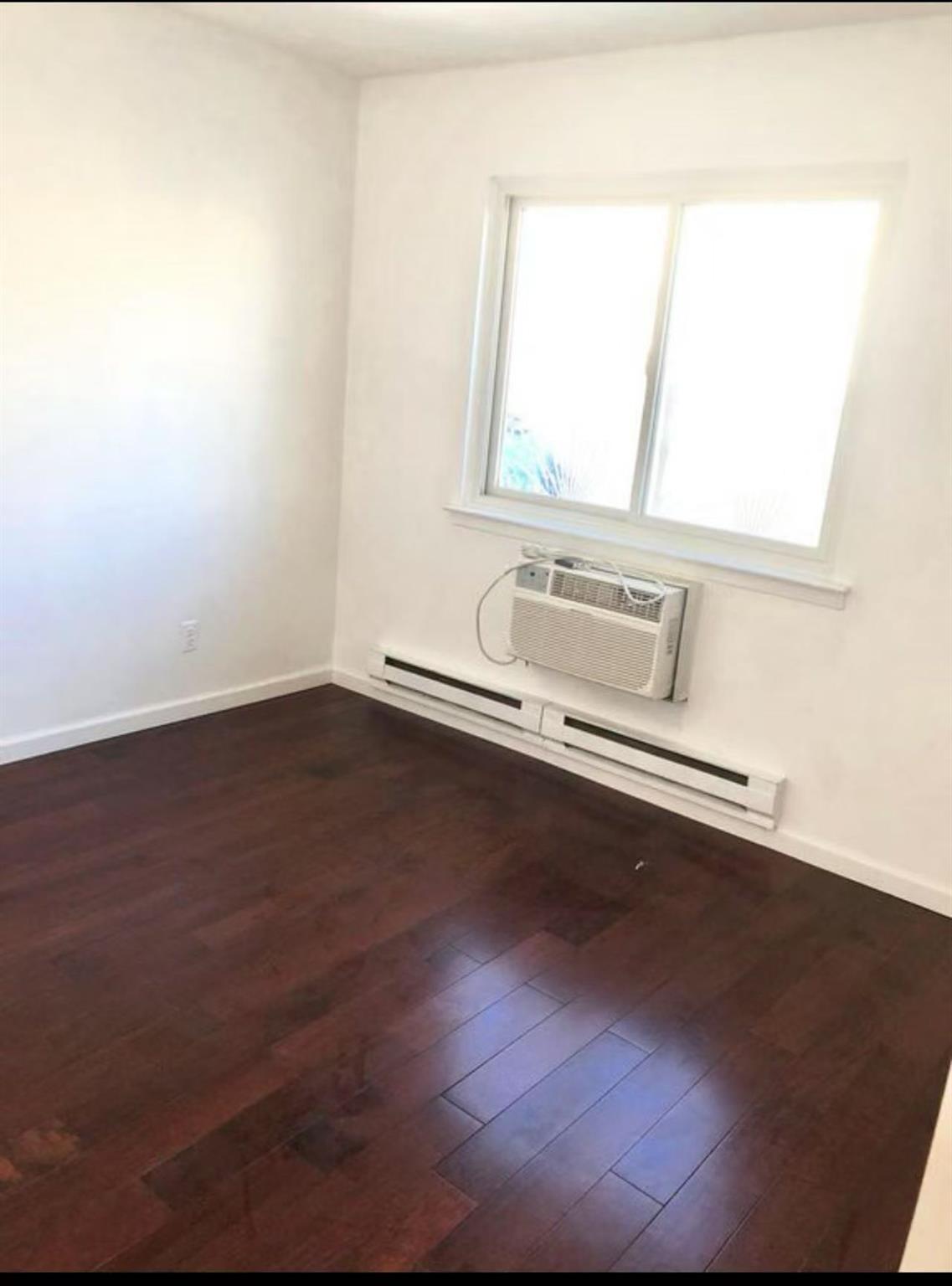 154-11 17th Avenue, Whitestone, NY 11357