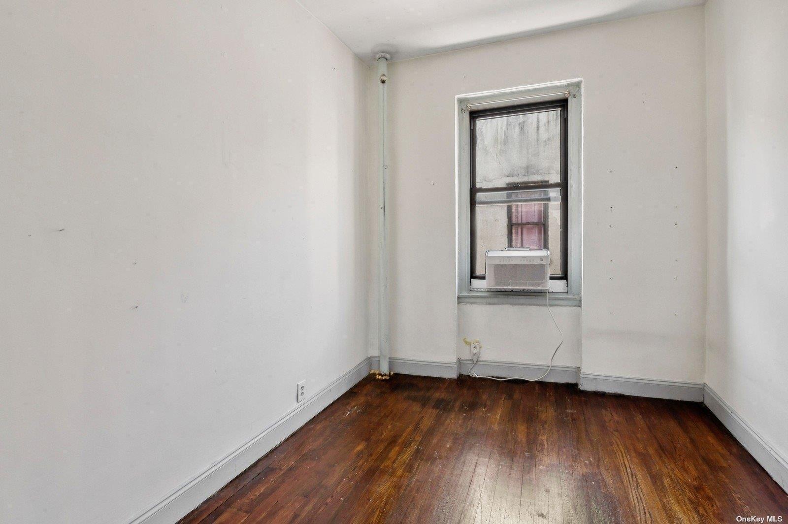 21-16 35th Street # 5B, Astoria, NY 11105