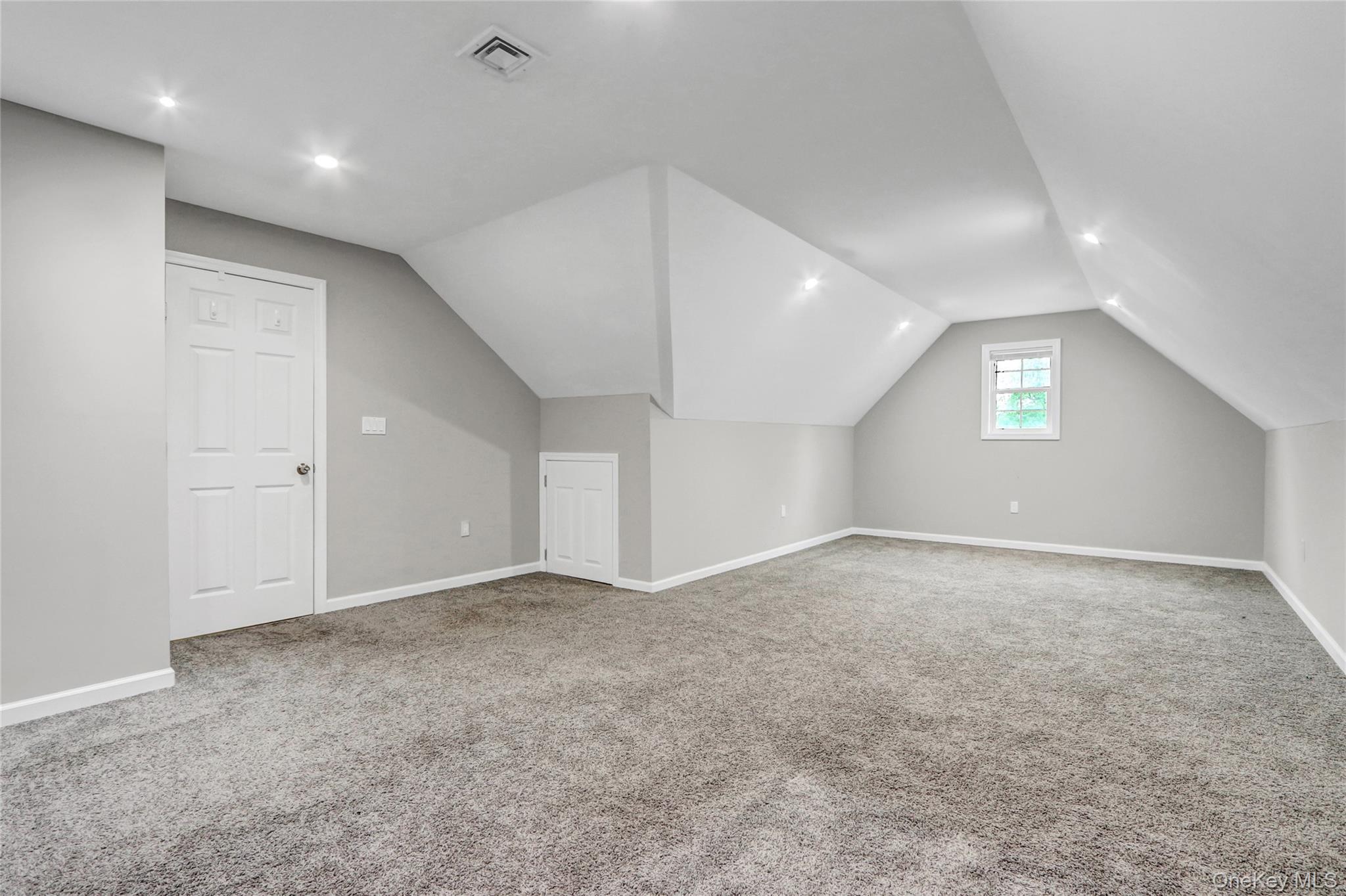 27 Inwood Avenue, Selden, NY 11784