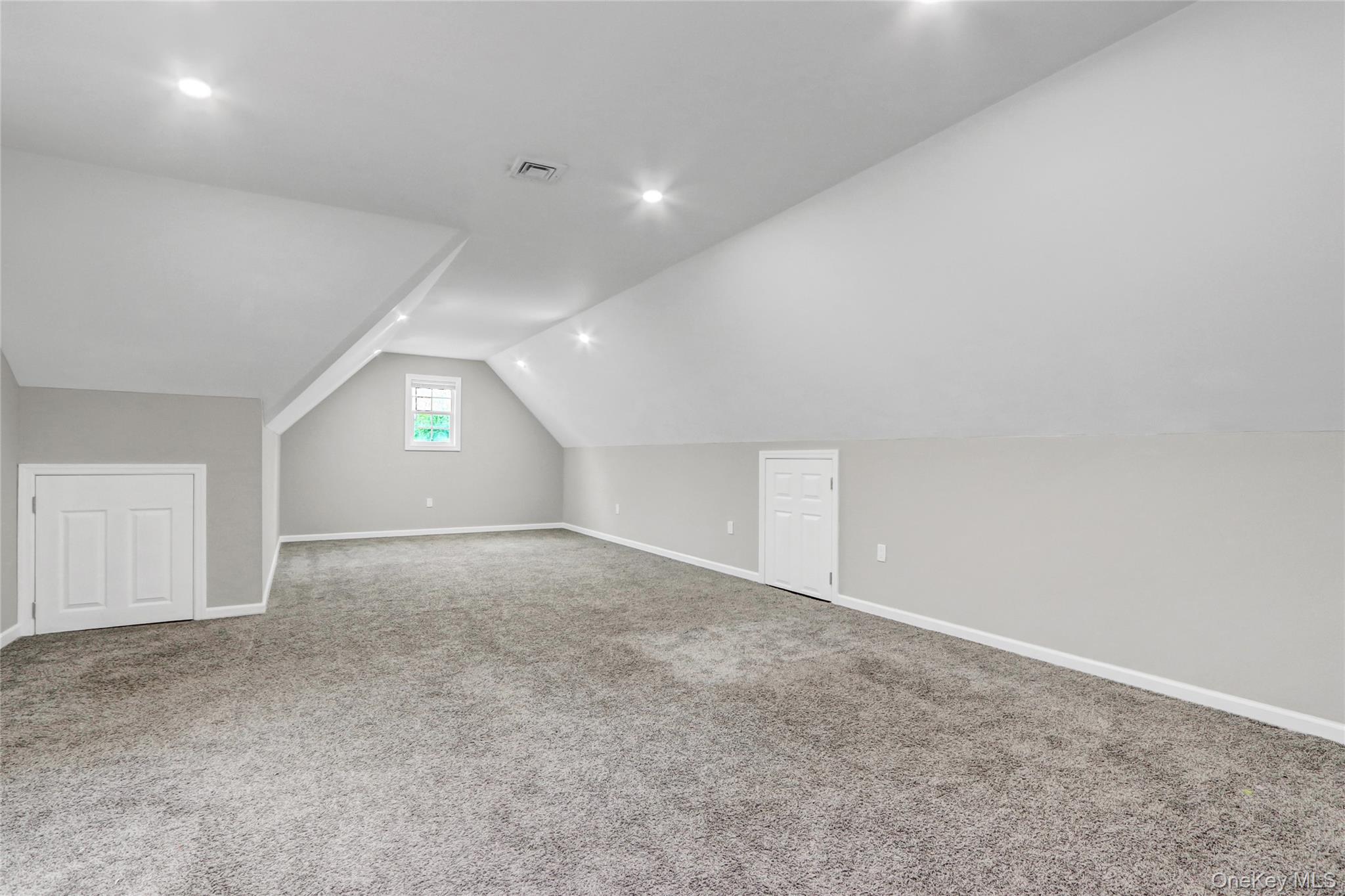 27 Inwood Avenue, Selden, NY 11784