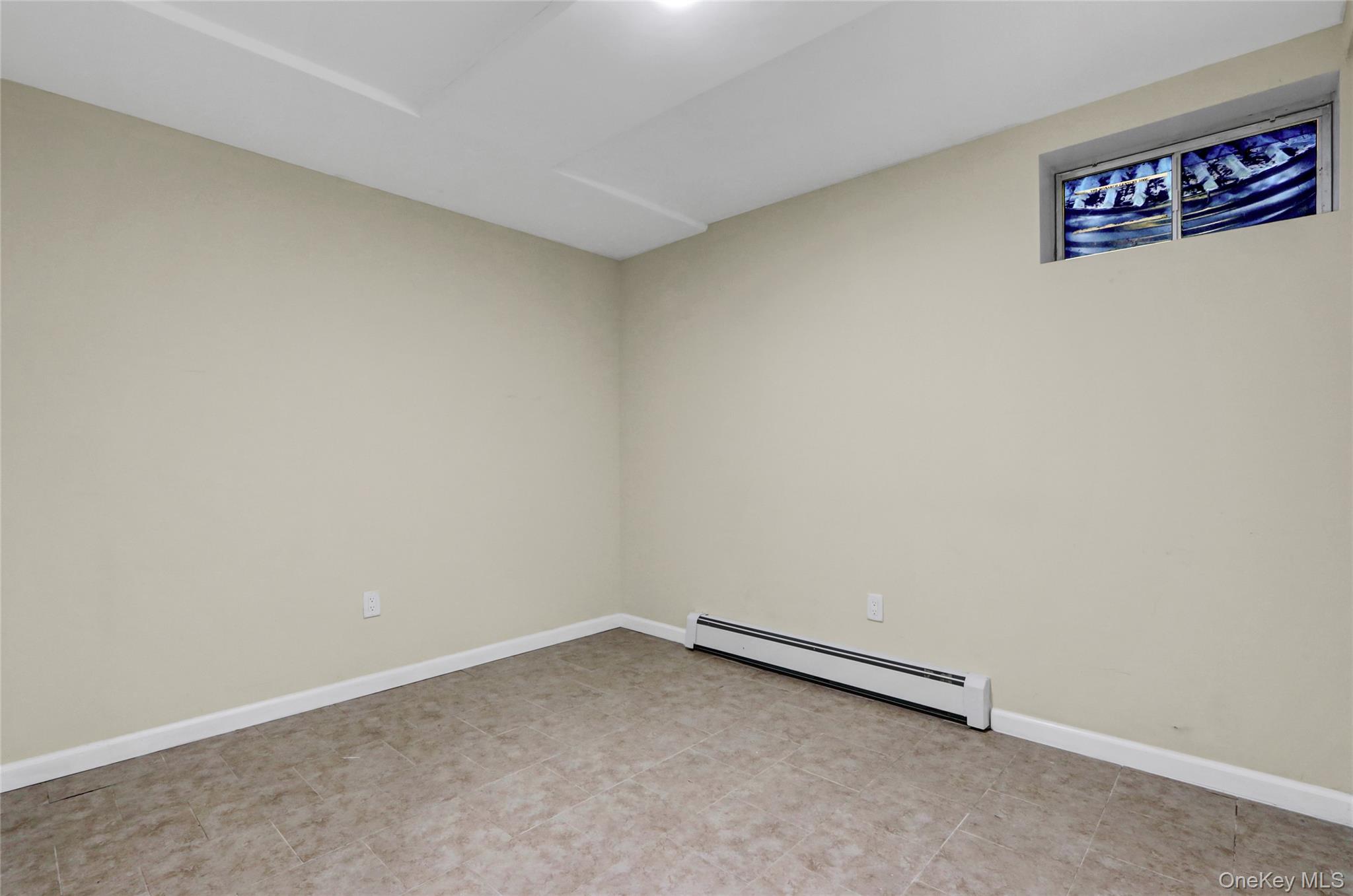 27 Inwood Avenue, Selden, NY 11784