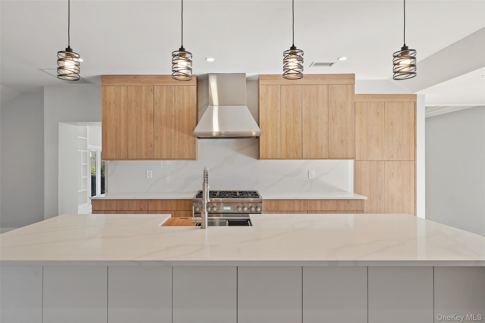 380 Cross River Road, Katonah, NY 10536