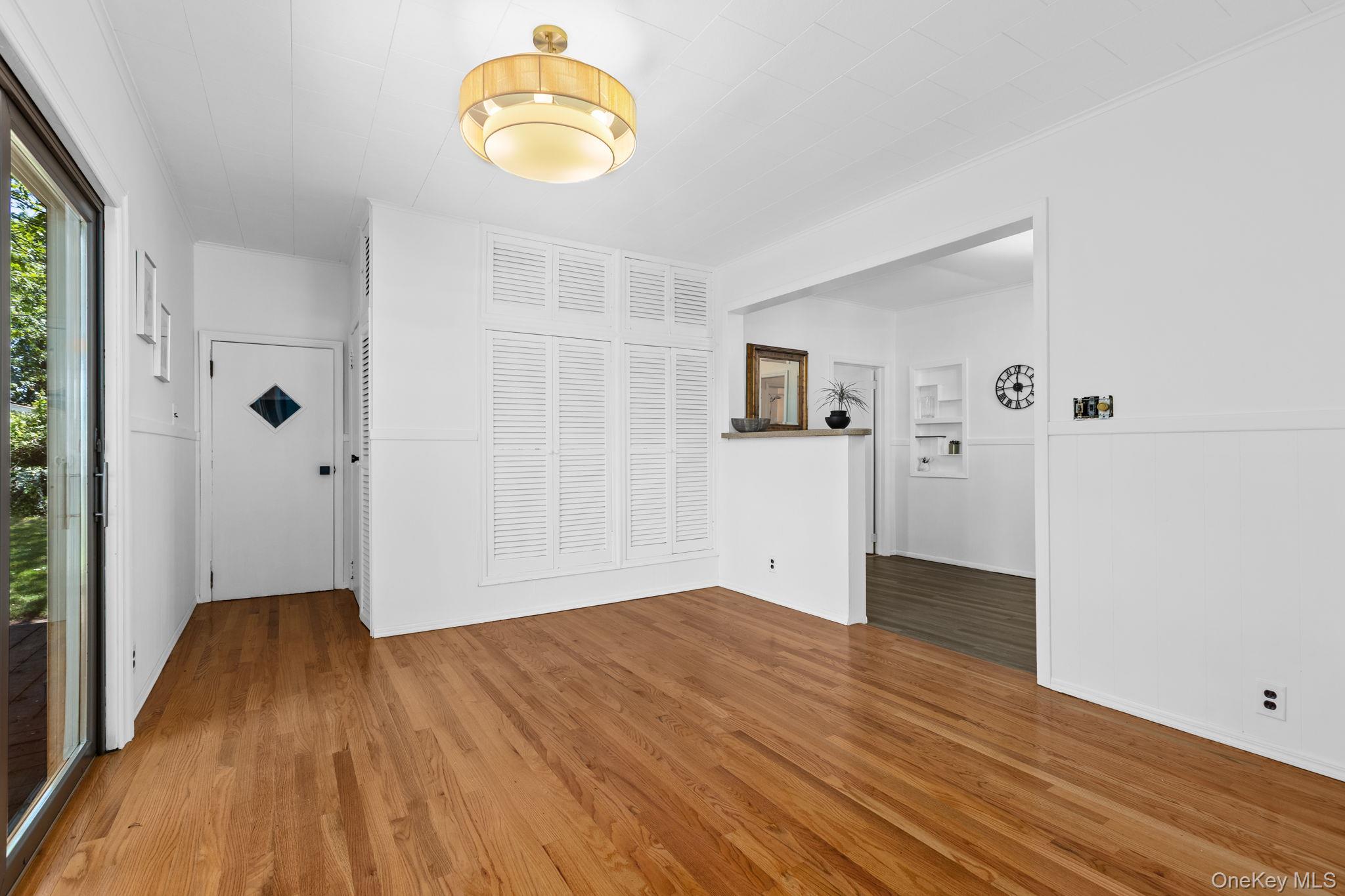 25 Bay Street, Bronx, NY 10464