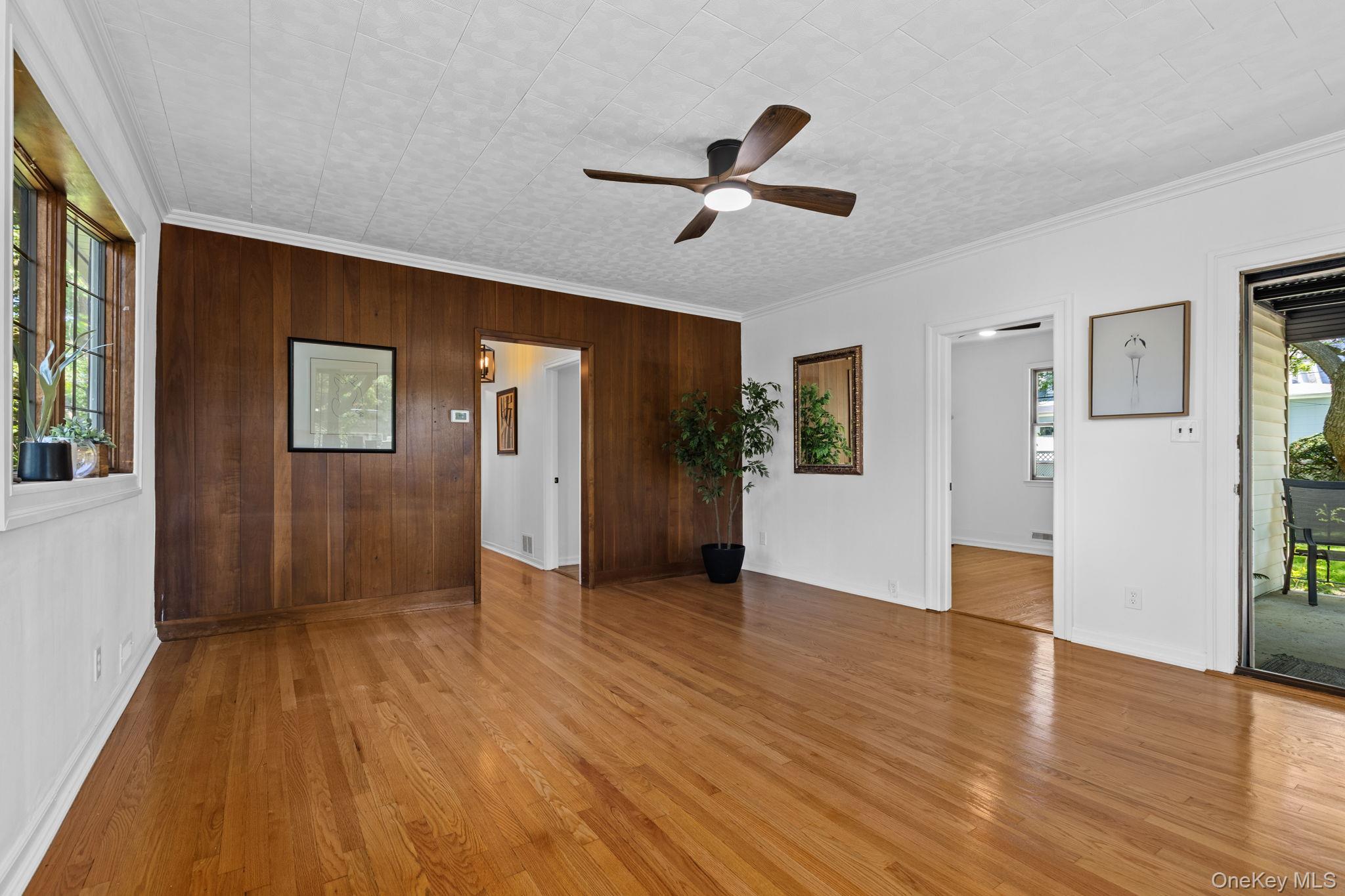 25 Bay Street, Bronx, NY 10464