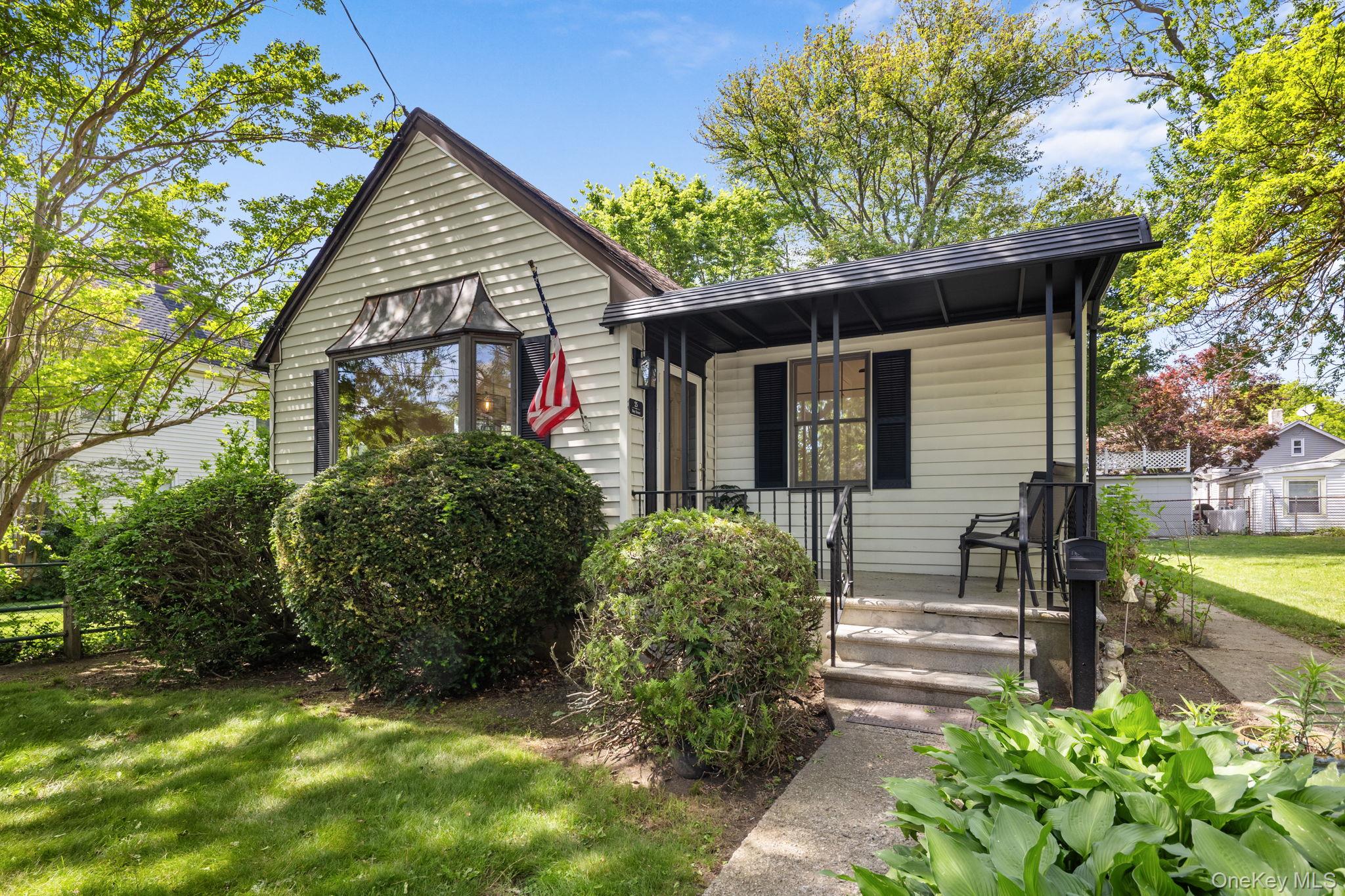 25 Bay Street, Bronx, NY 10464