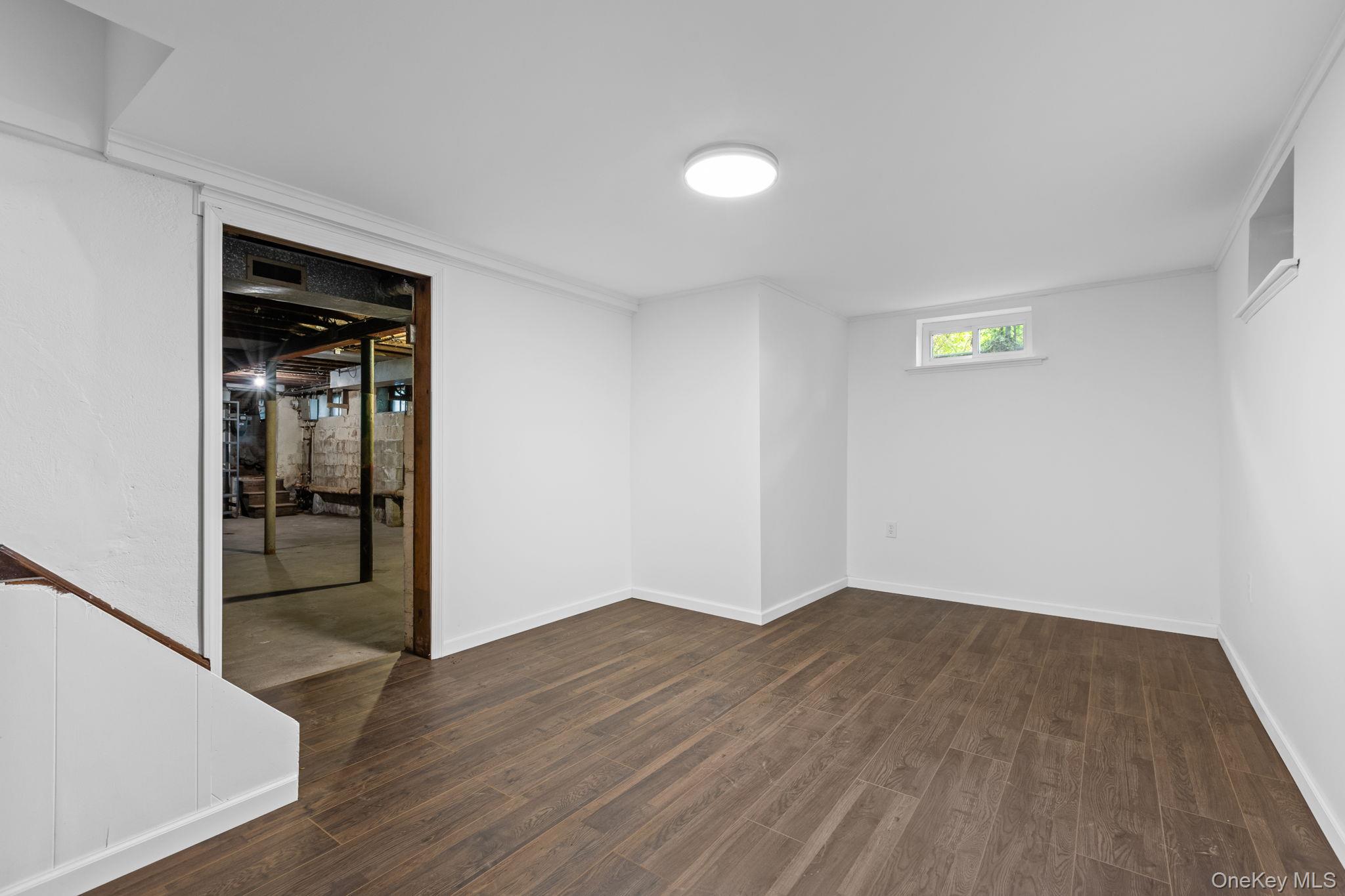 25 Bay Street, Bronx, NY 10464