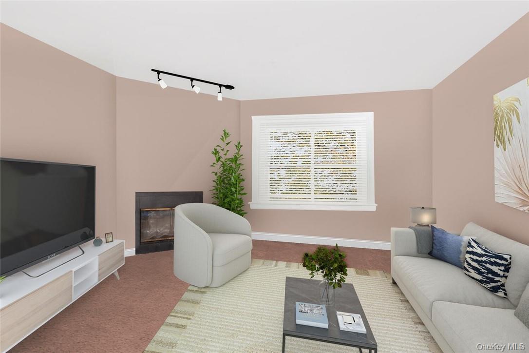 10 Nob Hill Drive, Elmsford, NY 10523