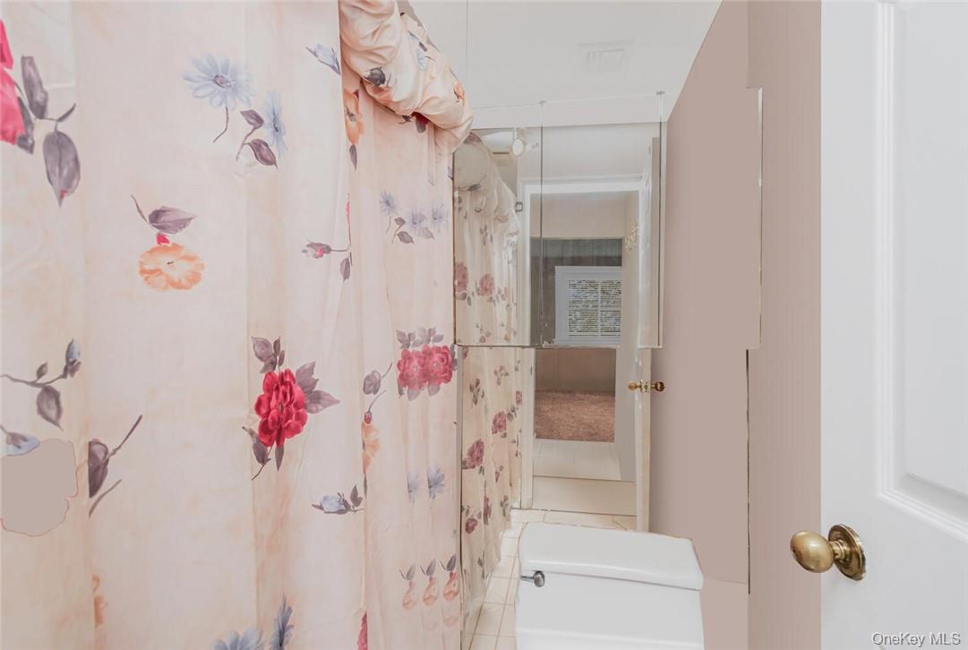 10 Nob Hill Drive, Elmsford, NY 10523