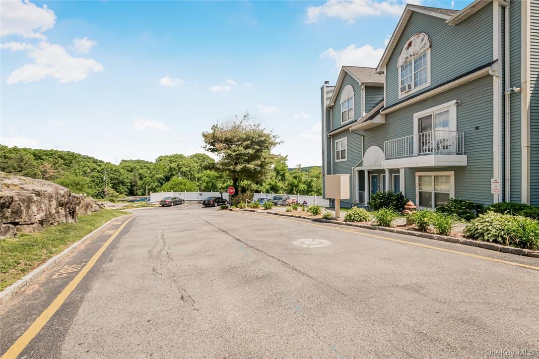 10 Nob Hill Drive, Elmsford, NY 10523