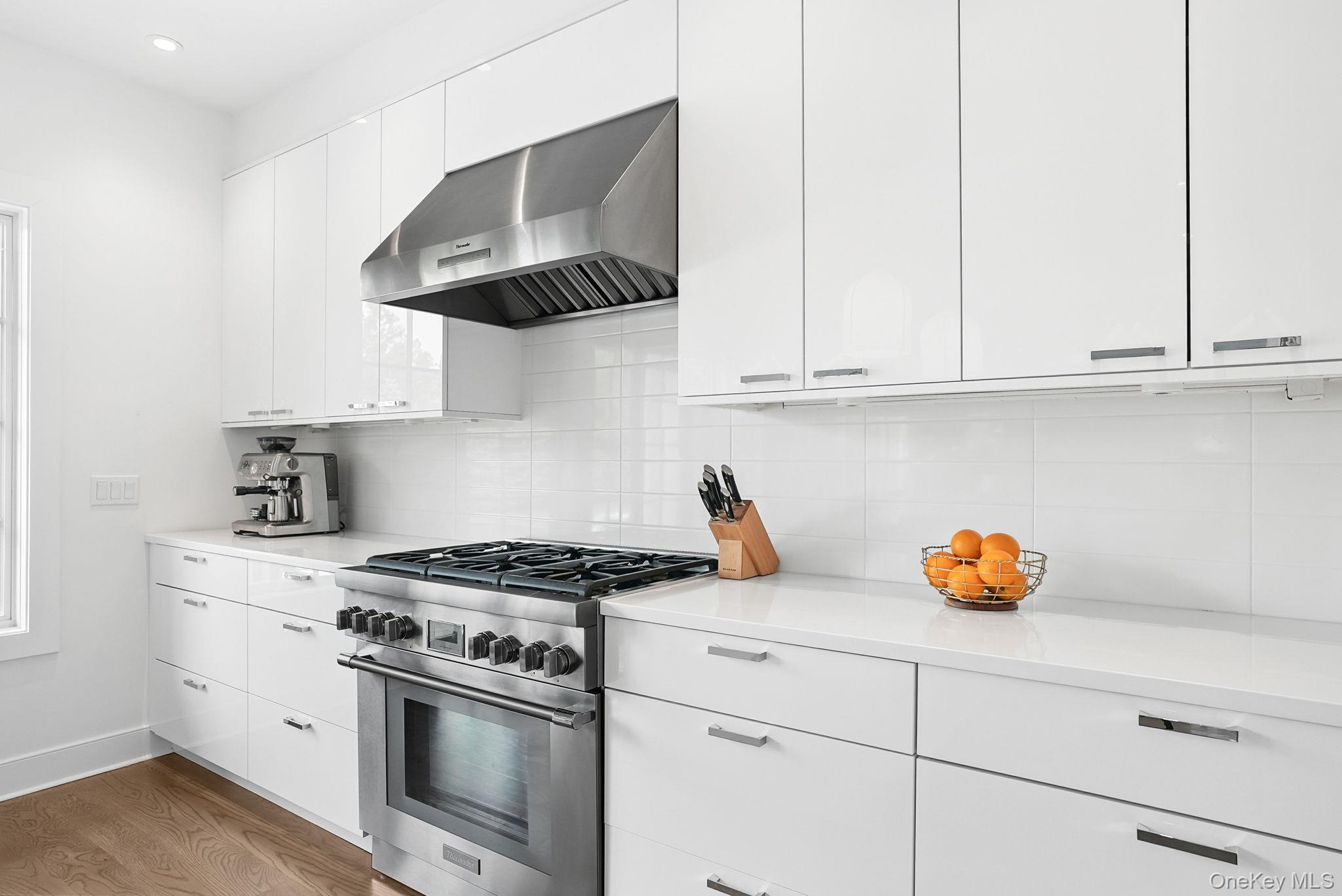 27 Lavender Lane, Rye Brook, NY 10573