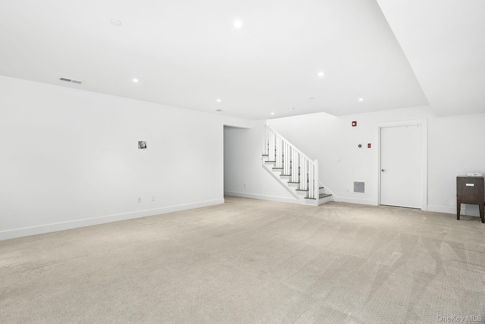 27 Lavender Lane, Rye Brook, NY 10573