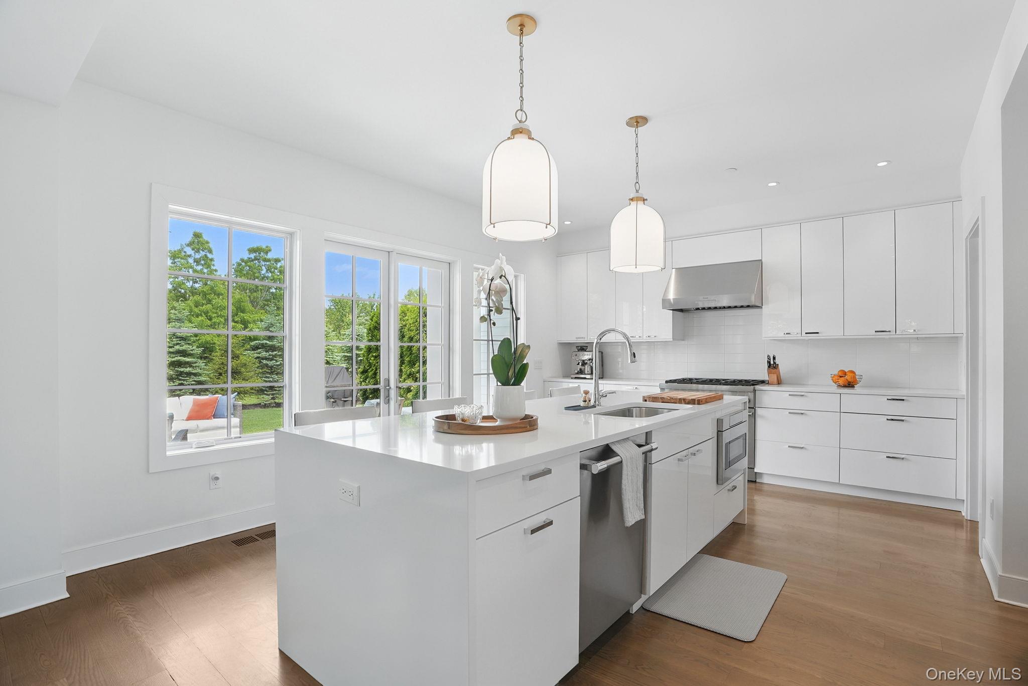 27 Lavender Lane, Rye Brook, NY 10573