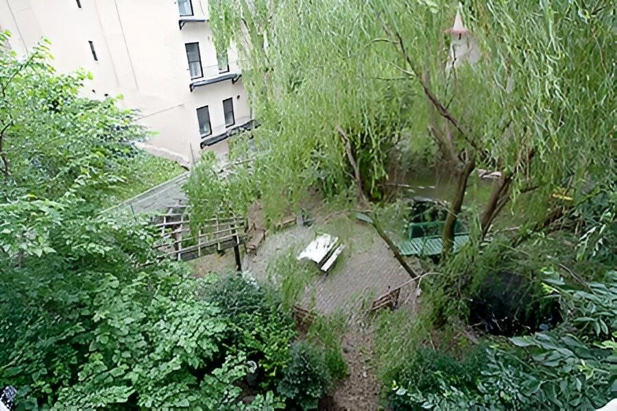 161 West 133rd Street, New York (Manhattan), NY 10030
