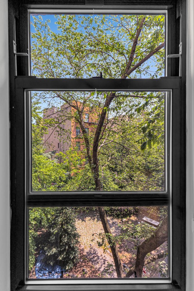161 West 133rd Street, New York (Manhattan), NY 10030