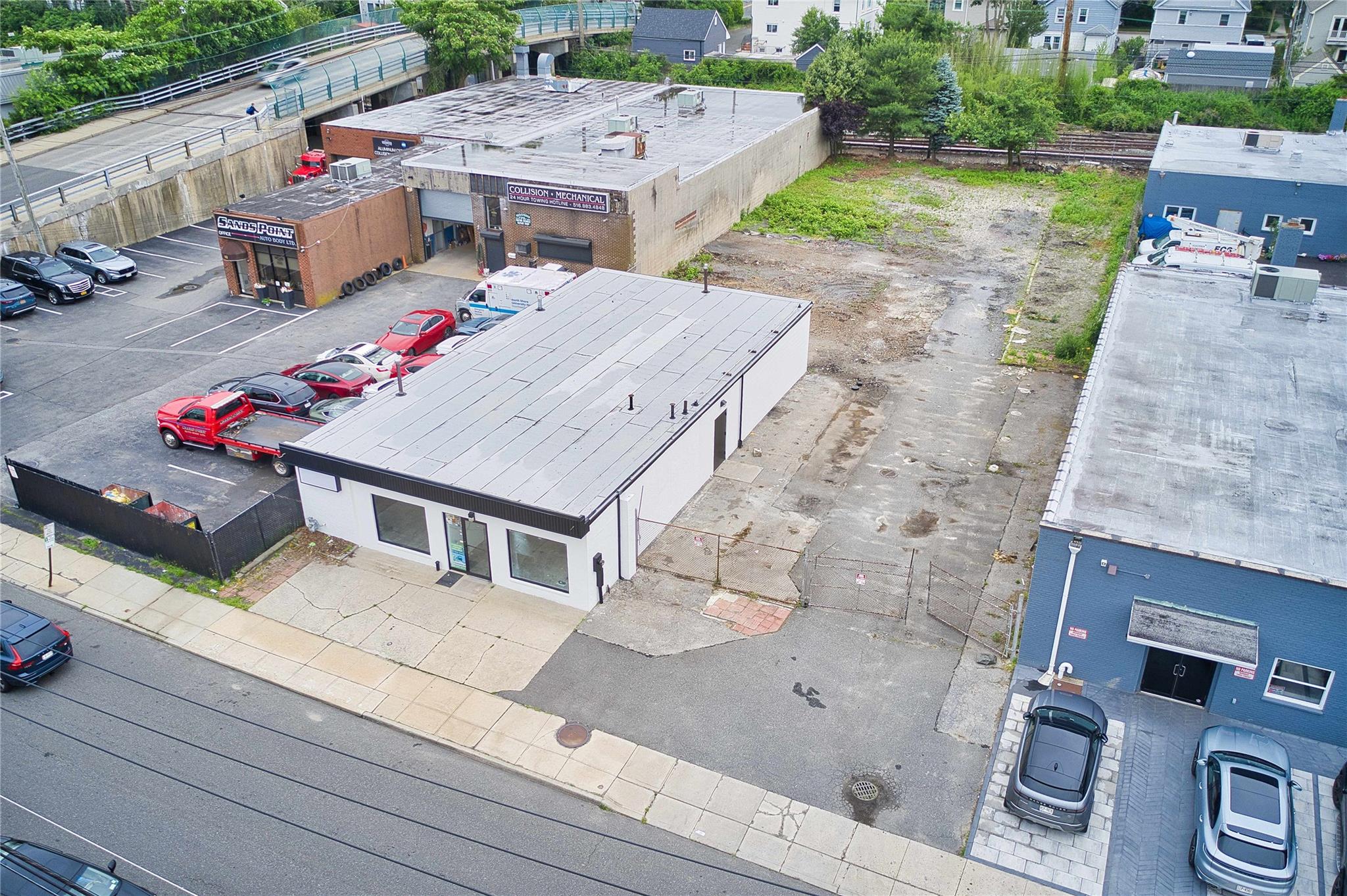 88 S Bayles Avenue, Port Washington, NY 11050