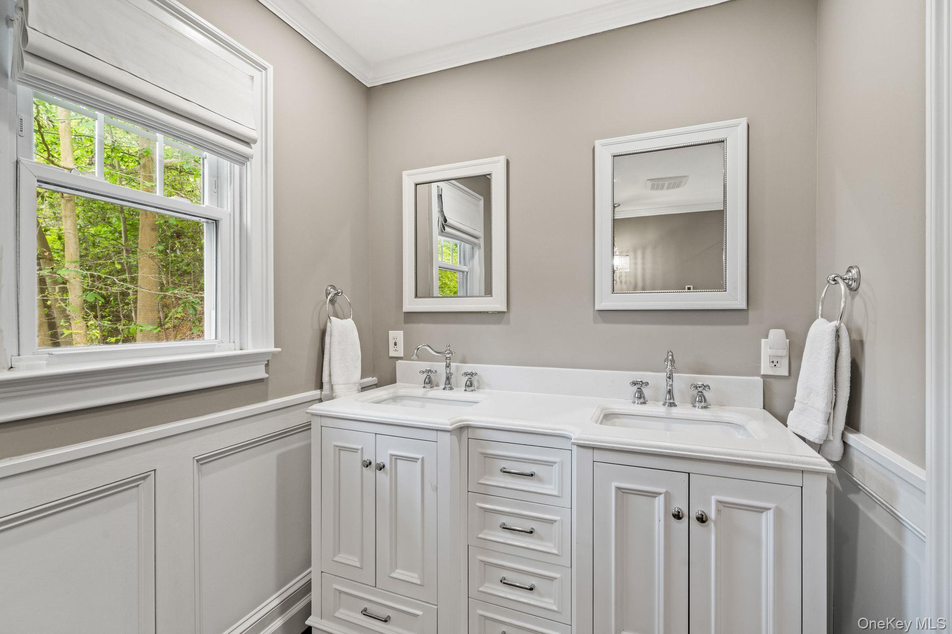 128 Cove Road, Huntington, NY 11743