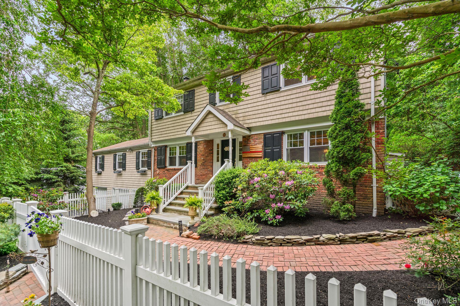 128 Cove Road, Huntington, NY 11743