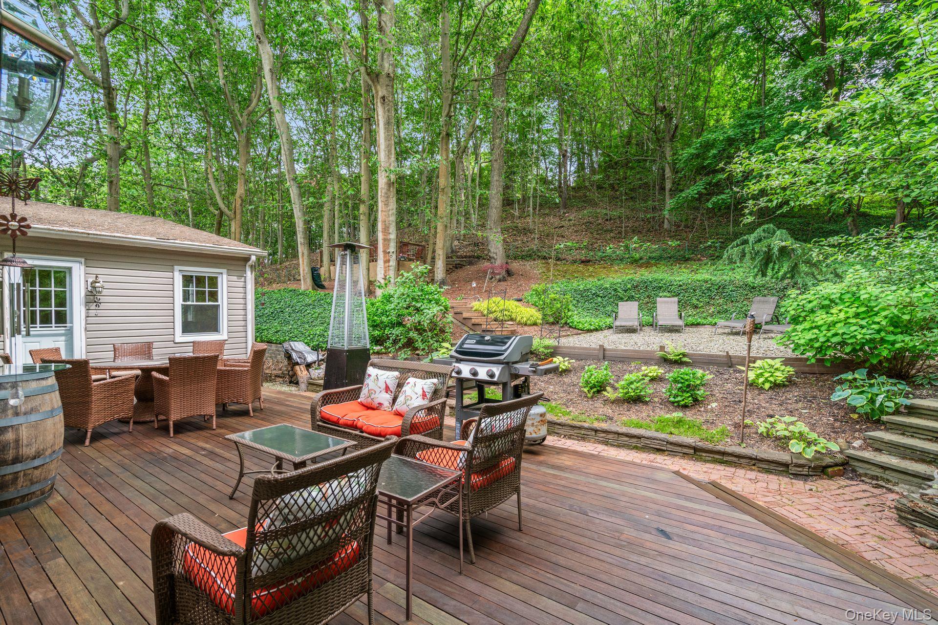 128 Cove Road, Huntington, NY 11743