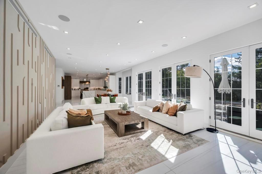 50 Gristmill Lane, Great Neck, NY 11023