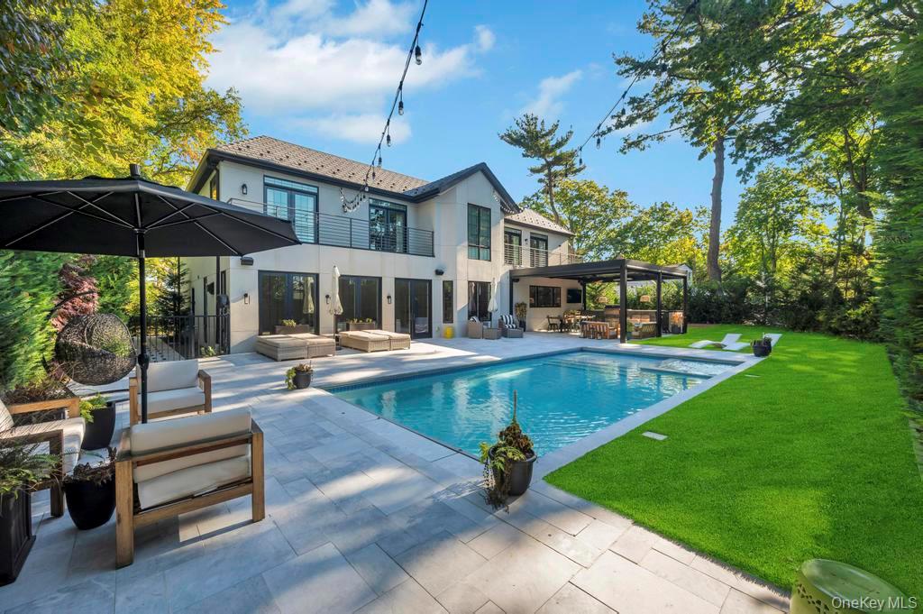 50 Gristmill Lane, Great Neck, NY 11023