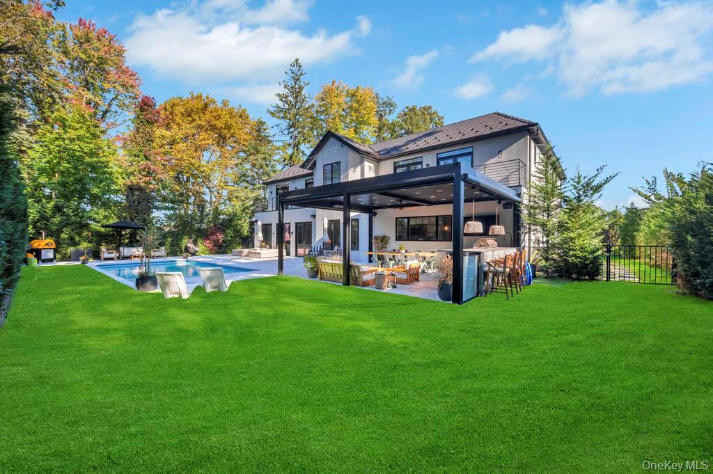 50 Gristmill Lane, Great Neck, NY 11023