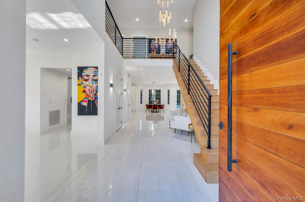 50 Gristmill Lane, Great Neck, NY 11023