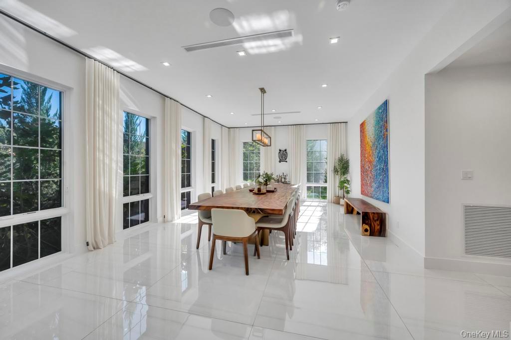 50 Gristmill Lane, Great Neck, NY 11023